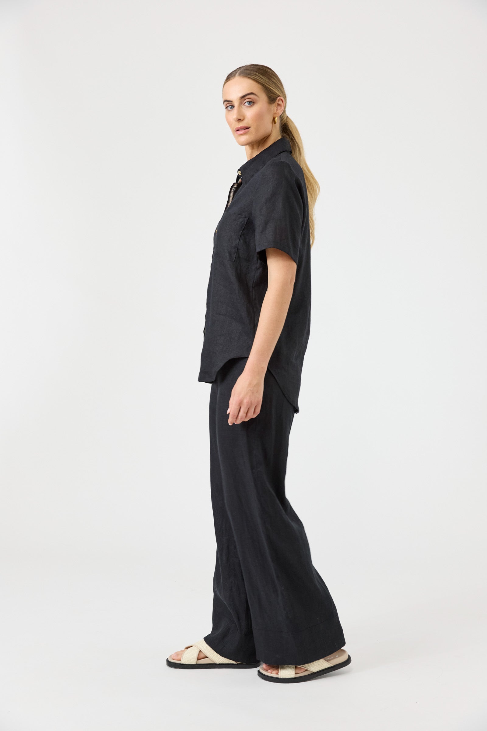 Studio Short Sleeve Shirt - Black