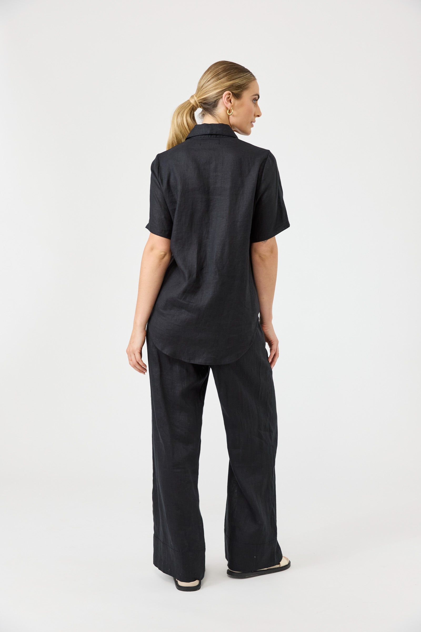 Studio Short Sleeve Shirt - Black