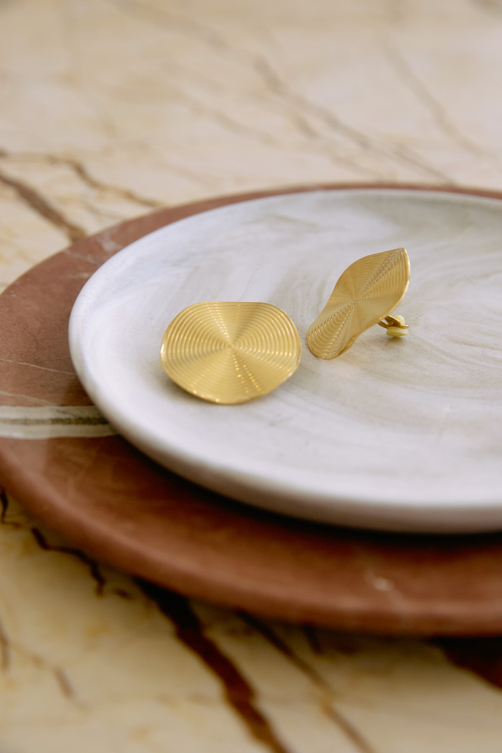 Melenia Clip On Earring - Round Clip