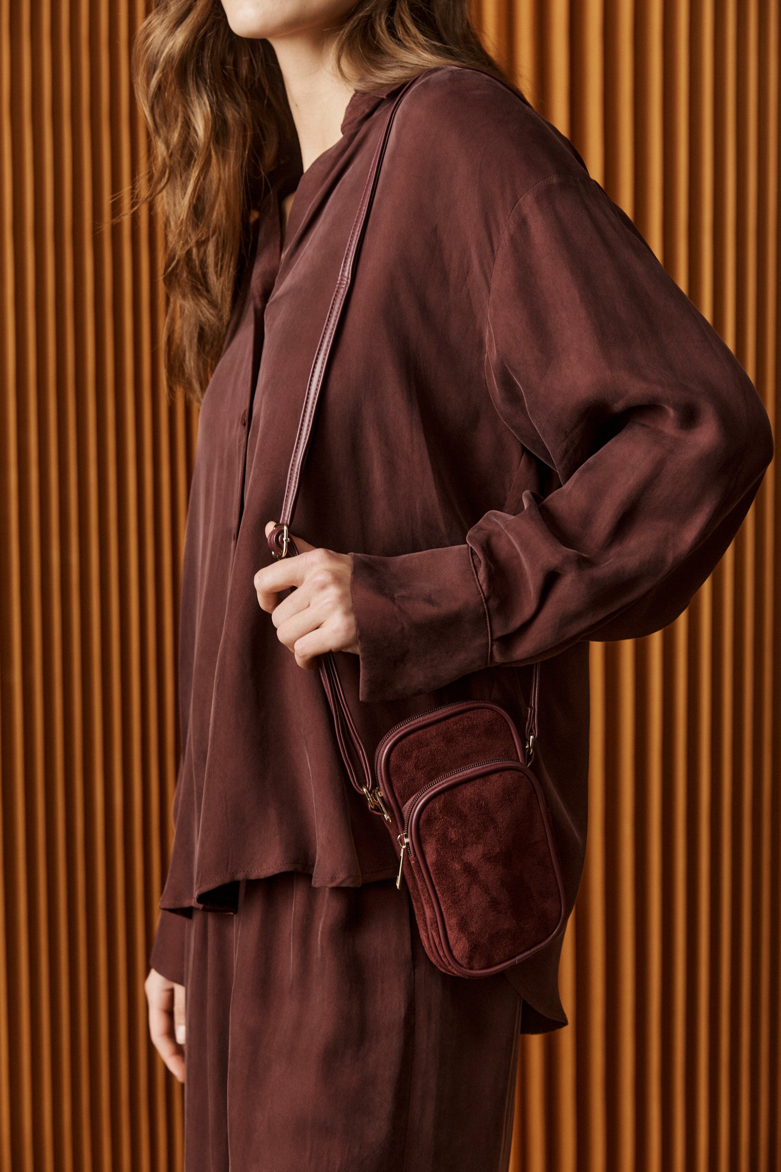 Sable Phone Bag - Mahogany