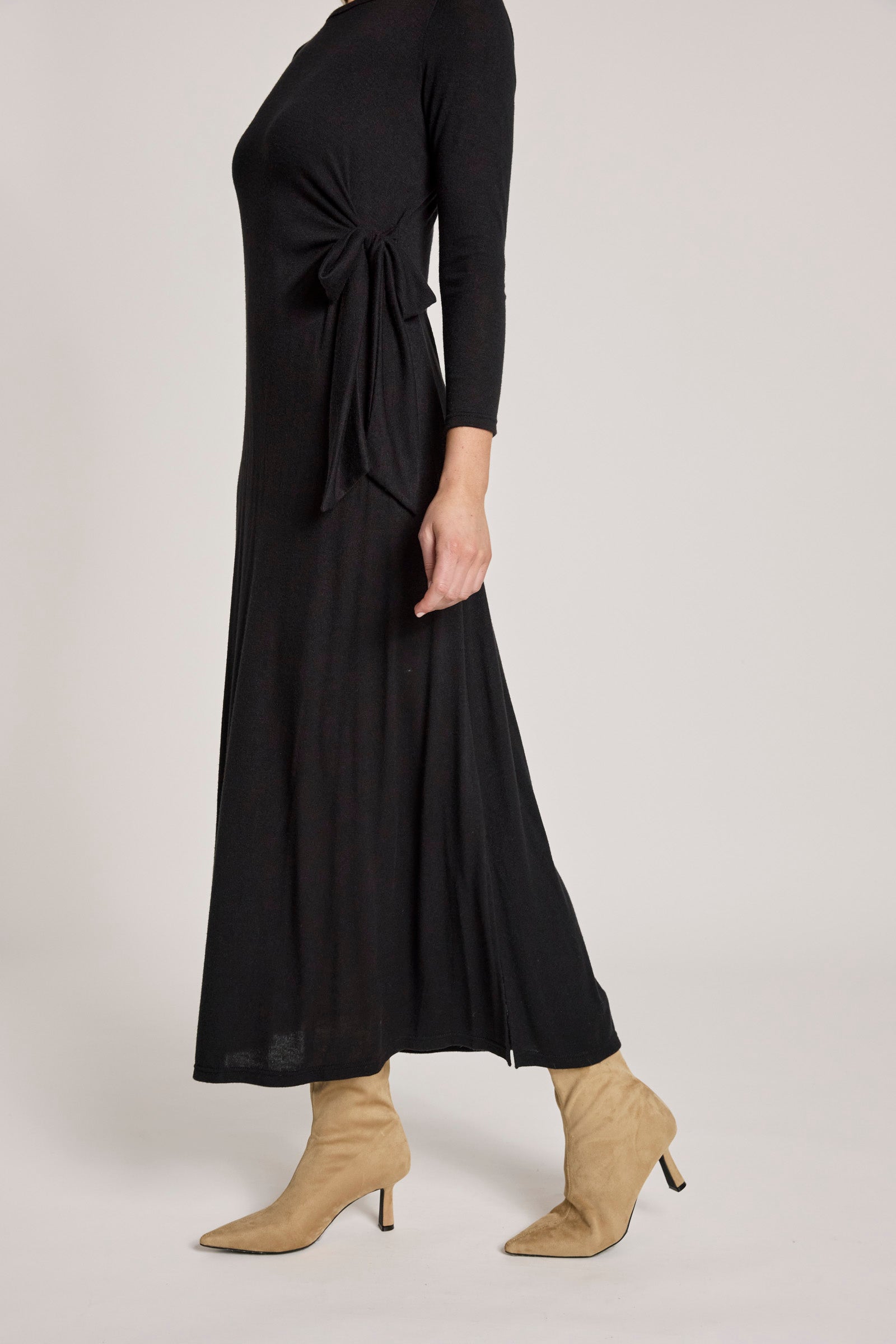 Aria Tie Maxi Dress - Black