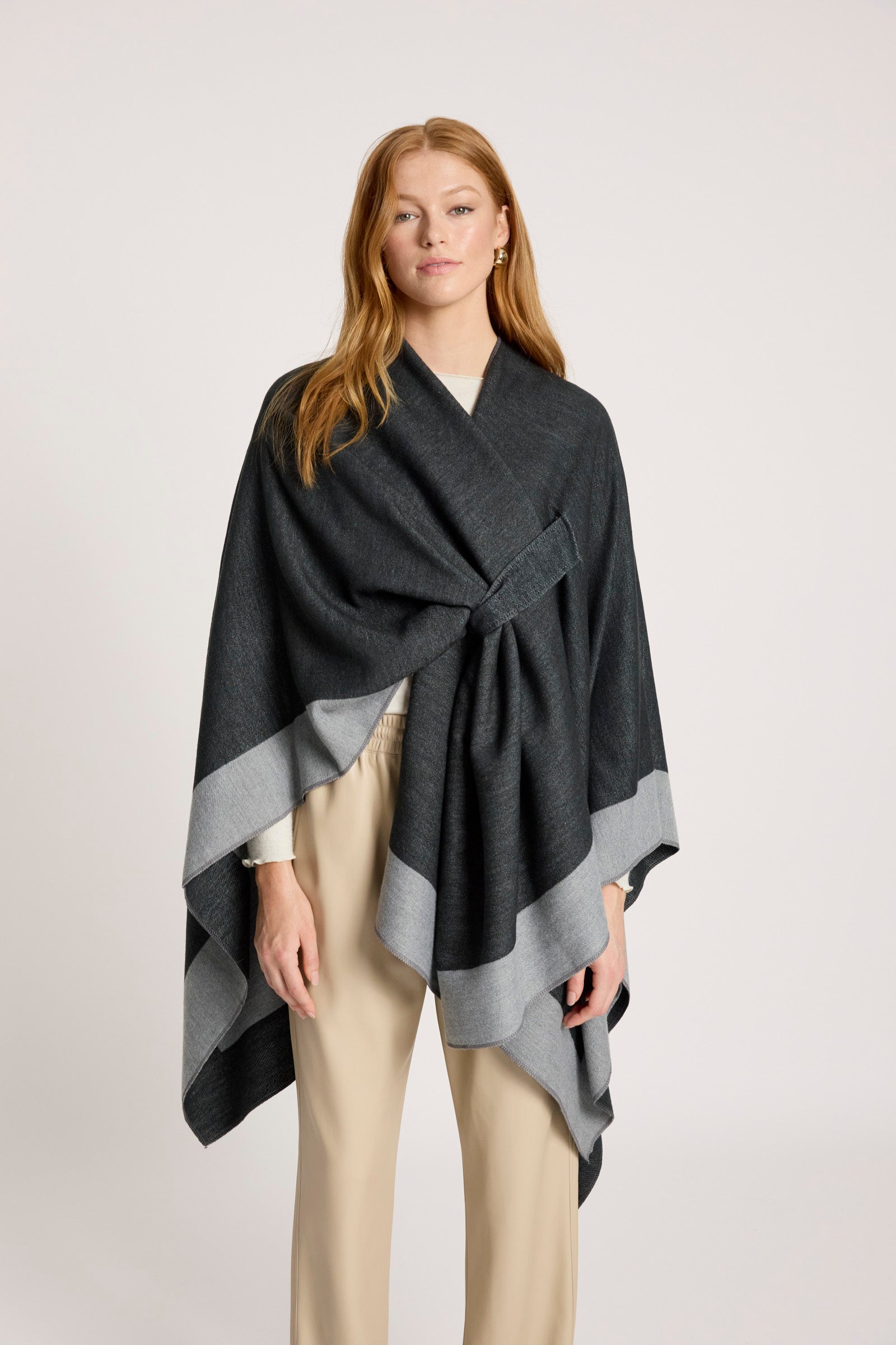 Ayla Cape - Char/Grey