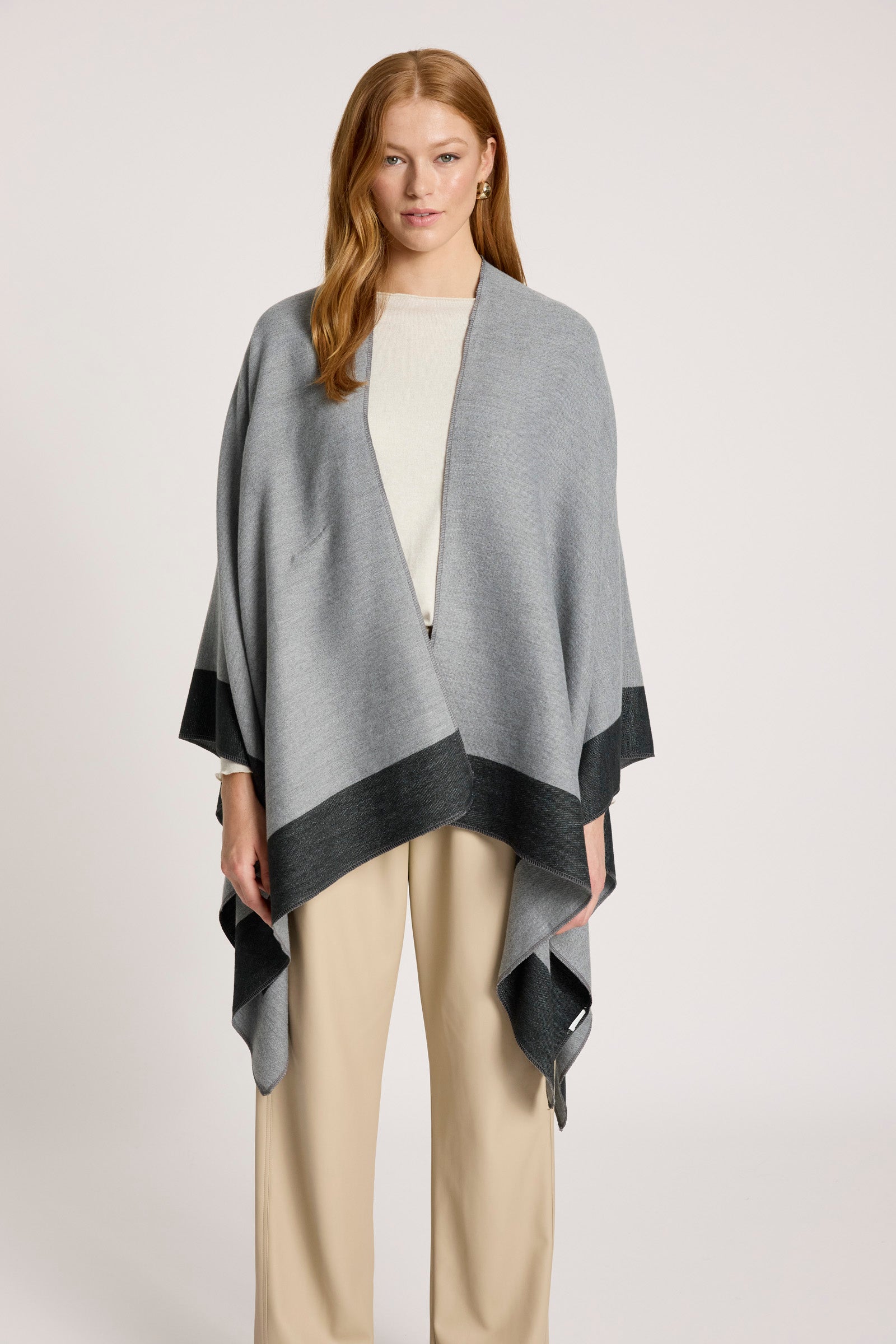 Ayla Cape - Char/Grey