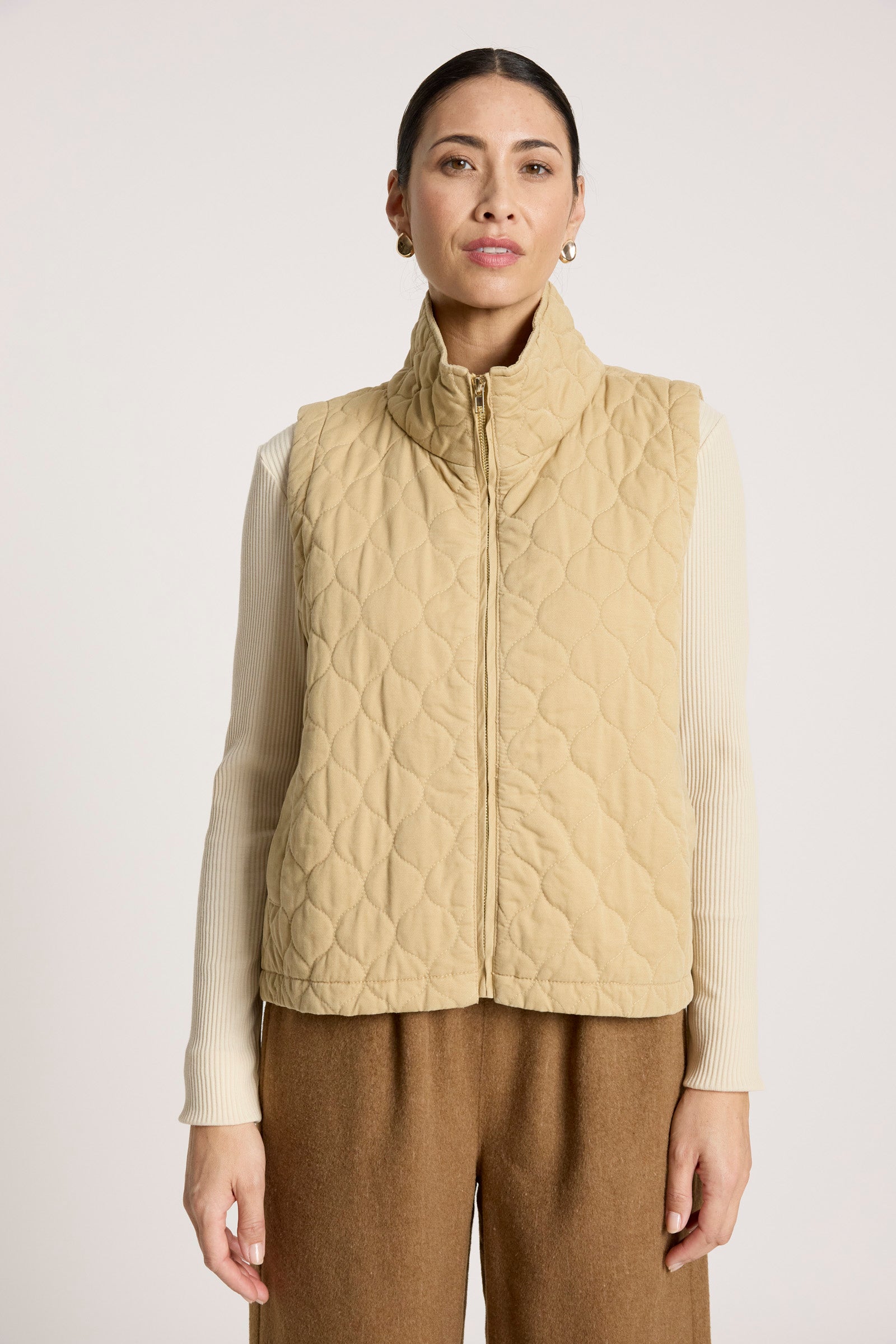 Sansi Quilted Crop Vest - Dune