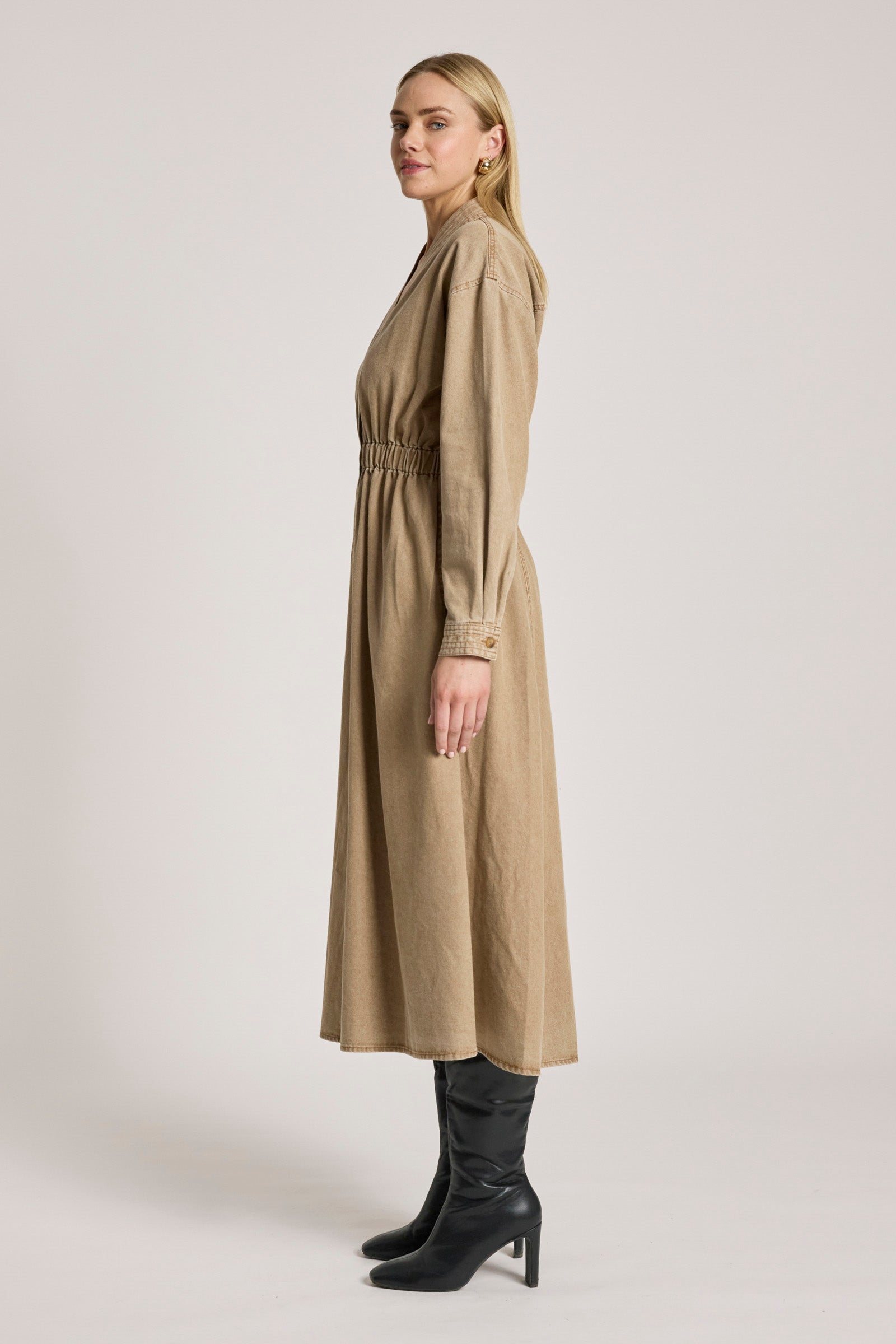 Bodhi Denim Dress - Fawn