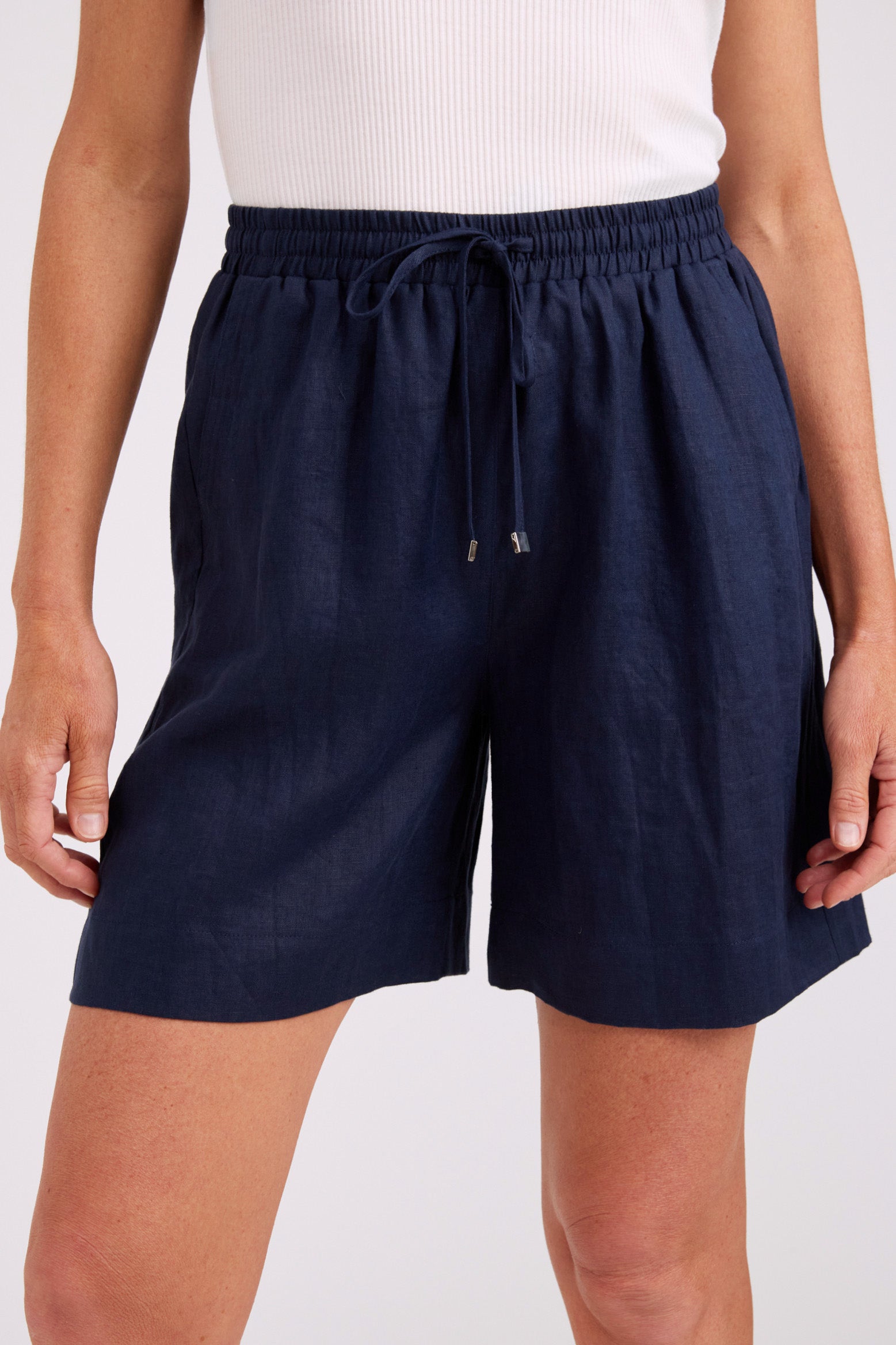 Studio Bermuda Short - Navy