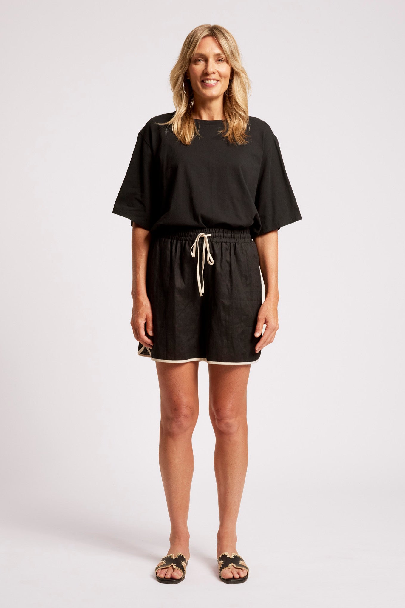Maris Splice Short - Black / Tusk