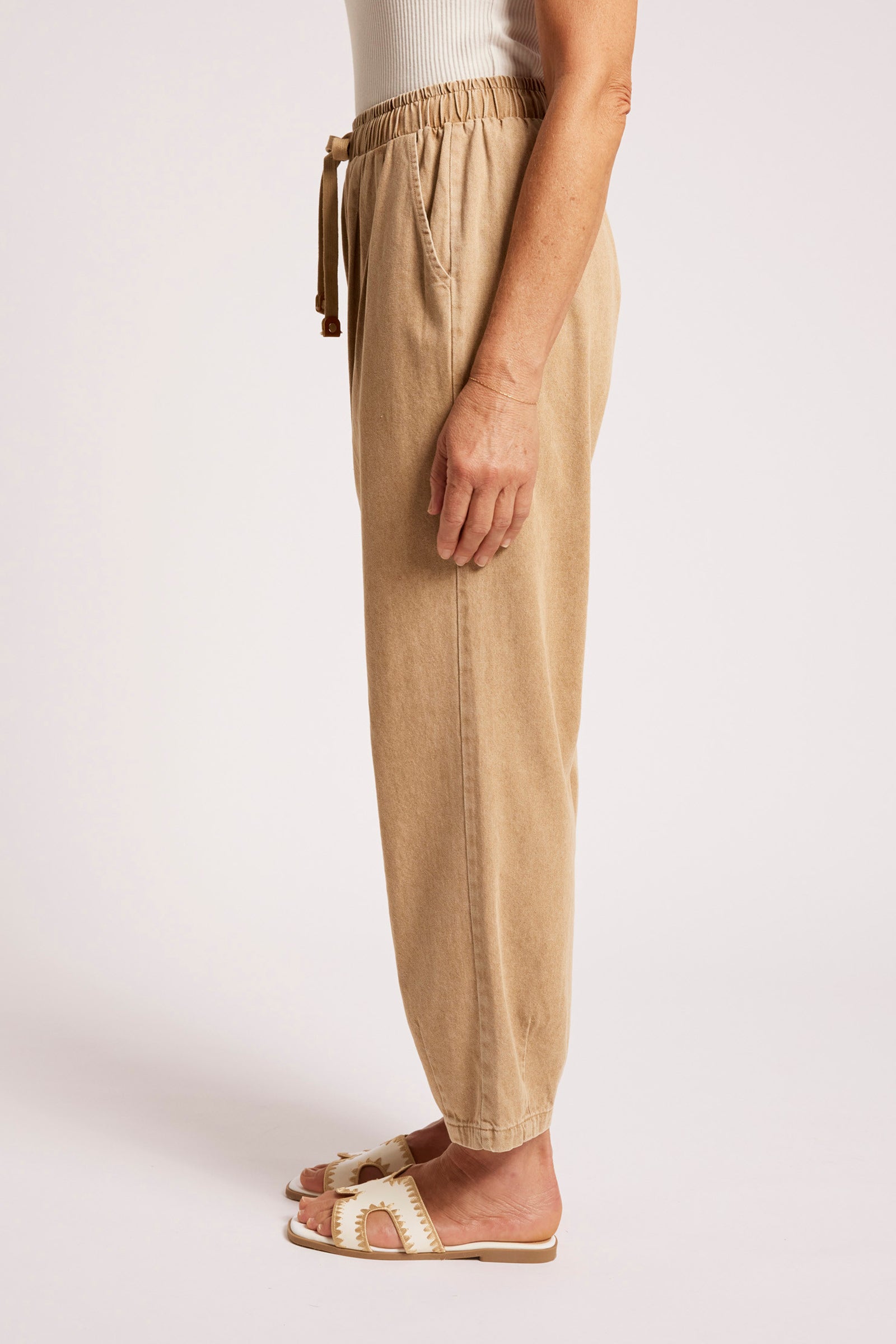 Dusk Jogger Denim Pant - Dune