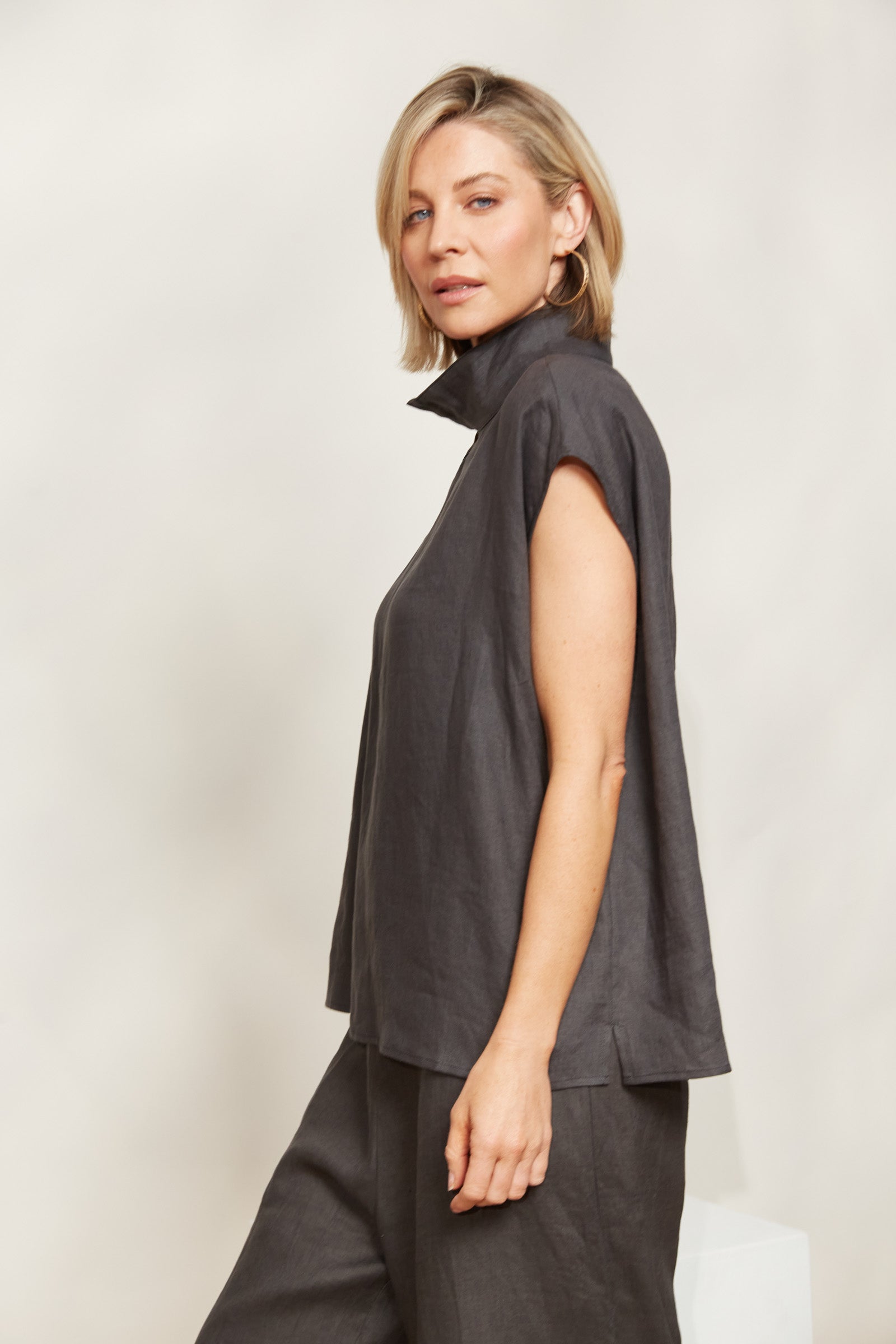 Halcyon Button Top - Oyster - eb&ive Clothing - Top Sleeveless Linen