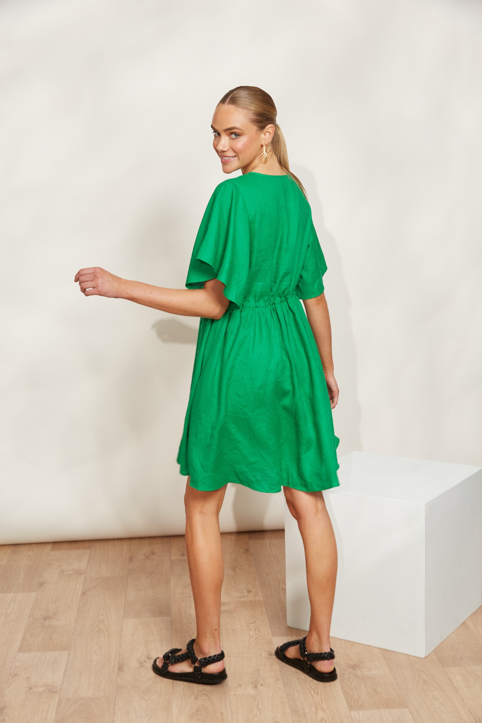 Halcyon Tie Dress - Emerald - eb&ive Clothing - Dress Mid Linen