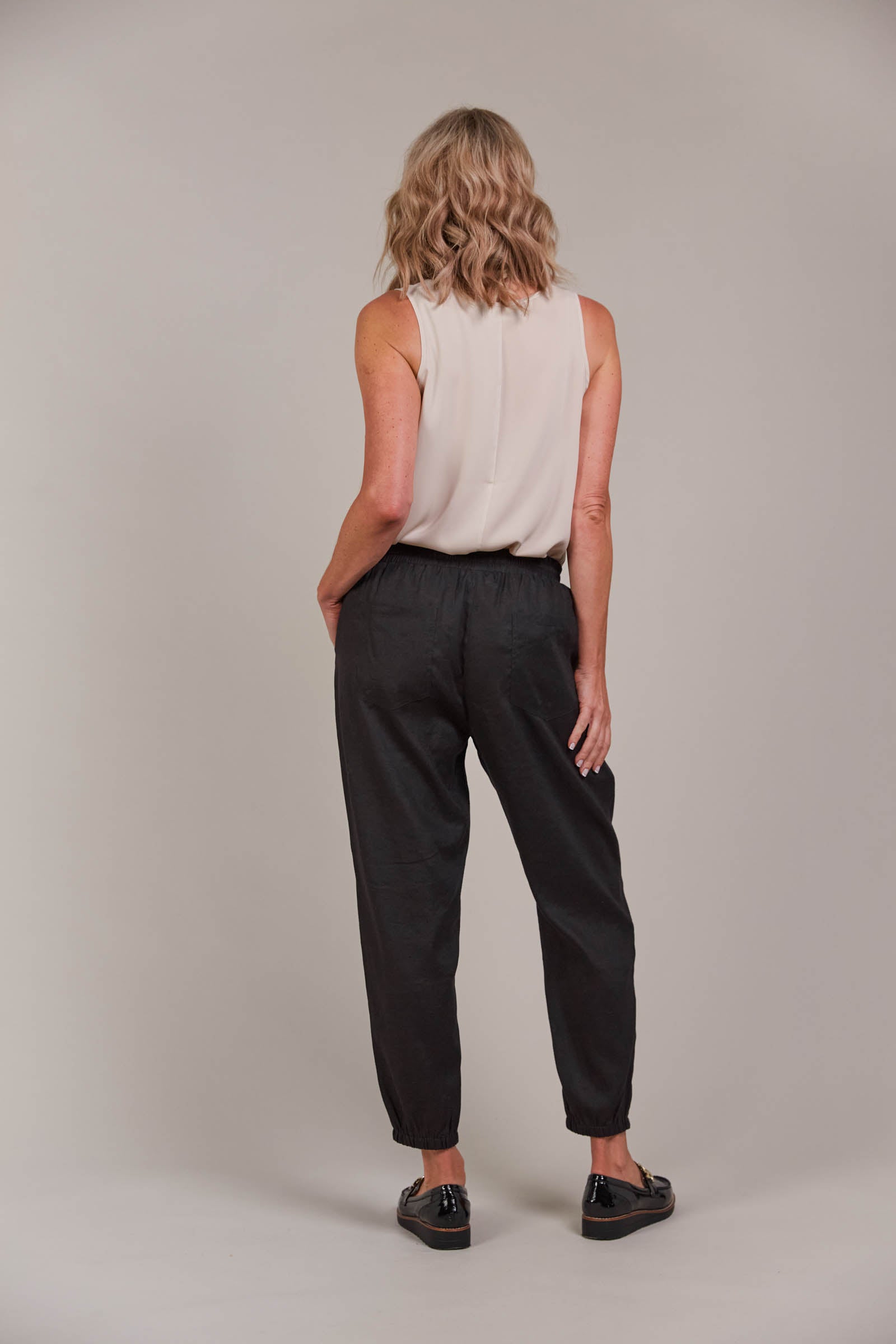 Laax Relaxed Pant - Black