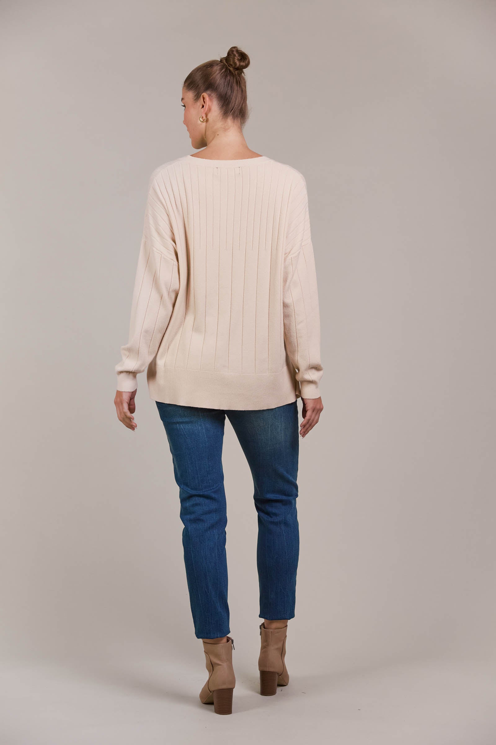 Palmer Relaxed Knit - Ecru