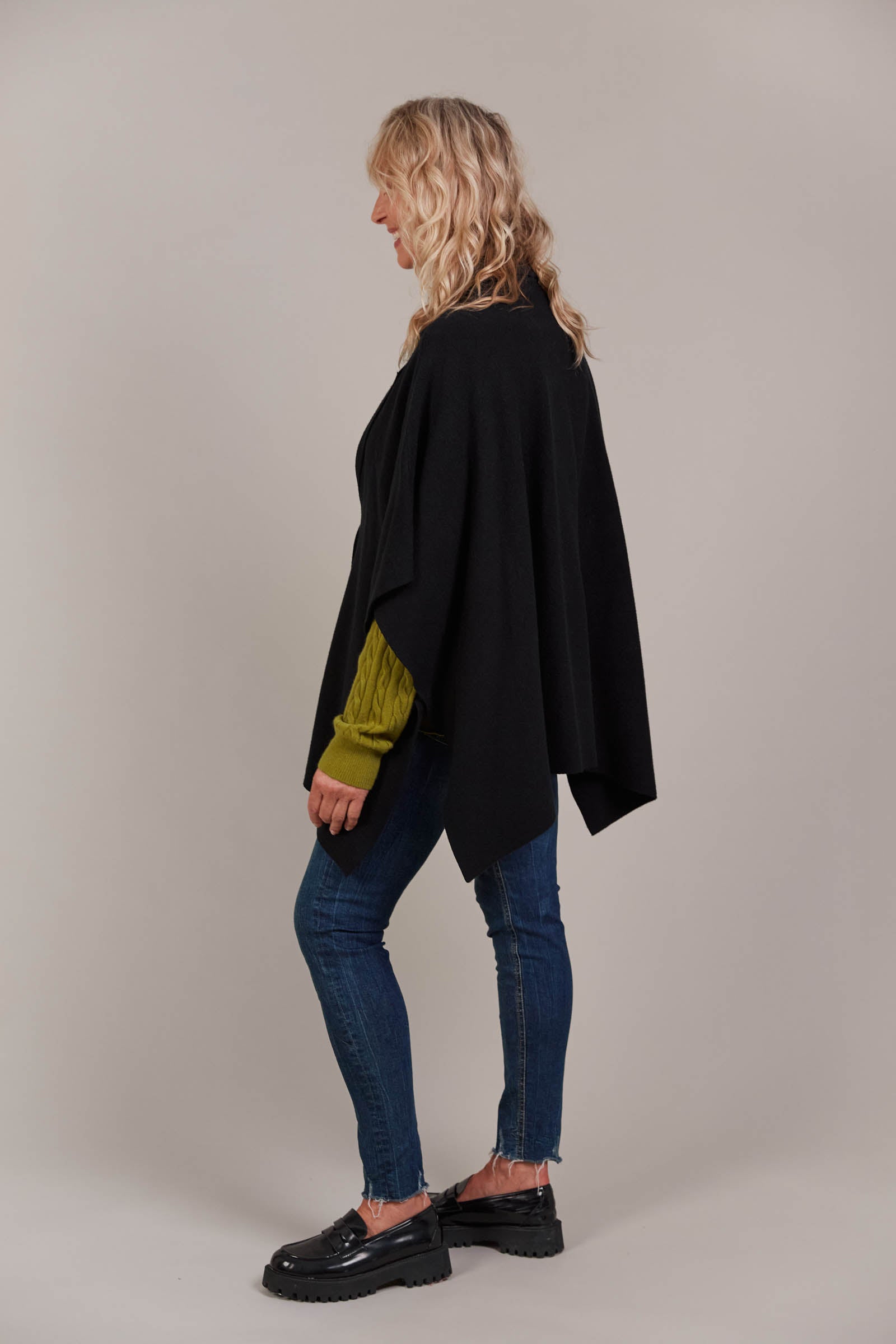 Palmer Knit Cape - Black