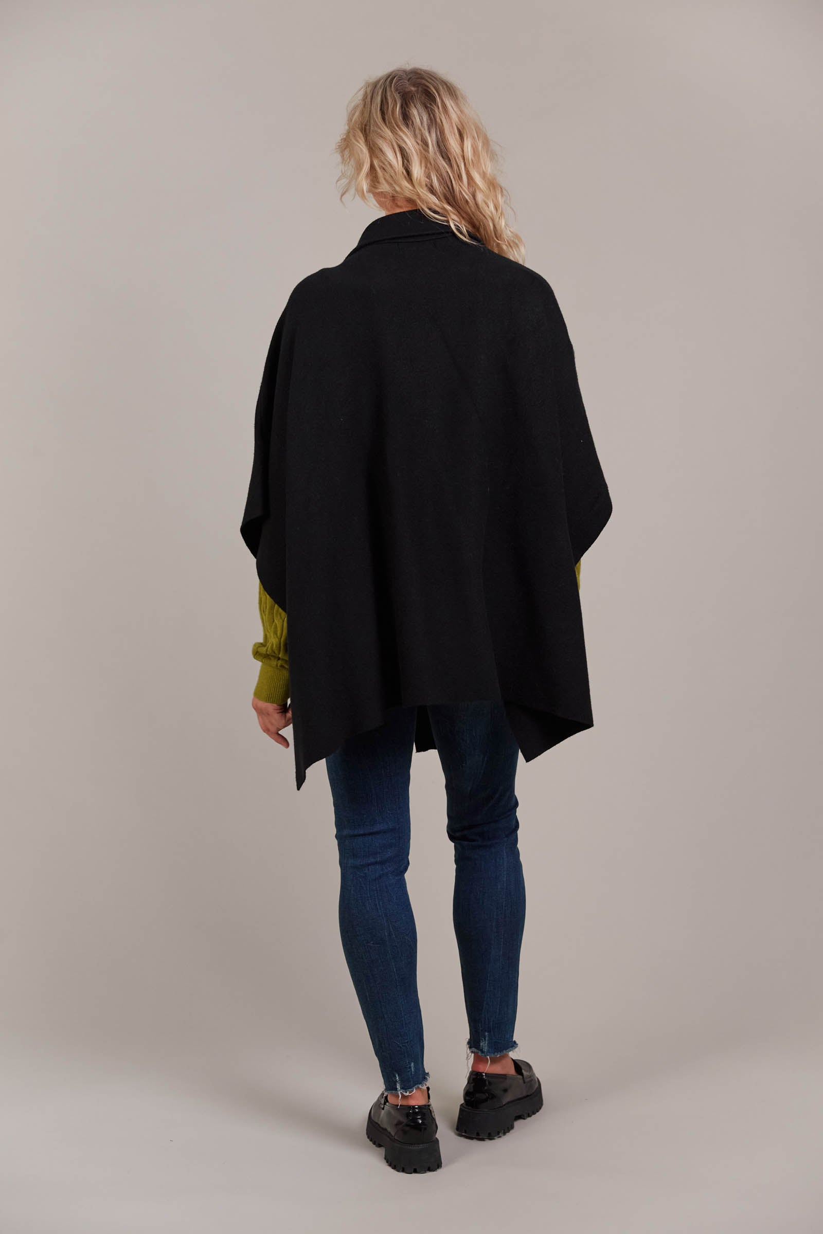 Palmer Knit Cape - Black