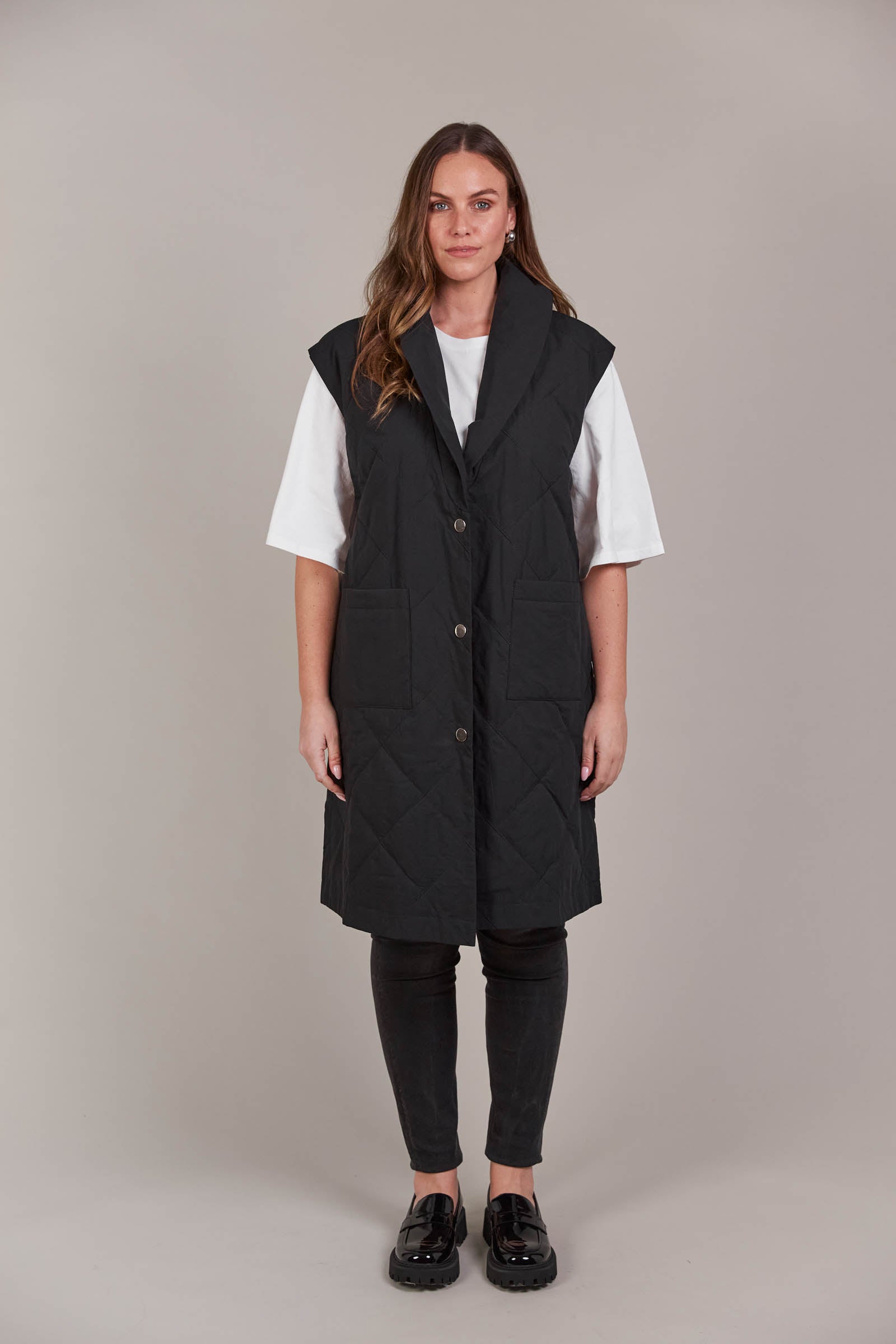 Argo Long Line Vest - Black