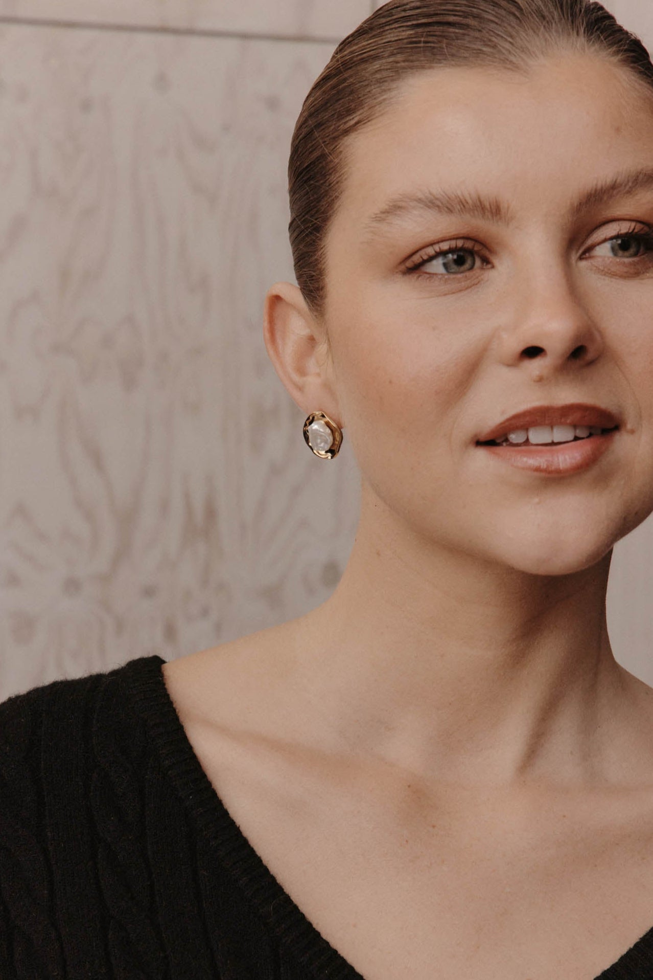 Ivy Pearl Earring - Round