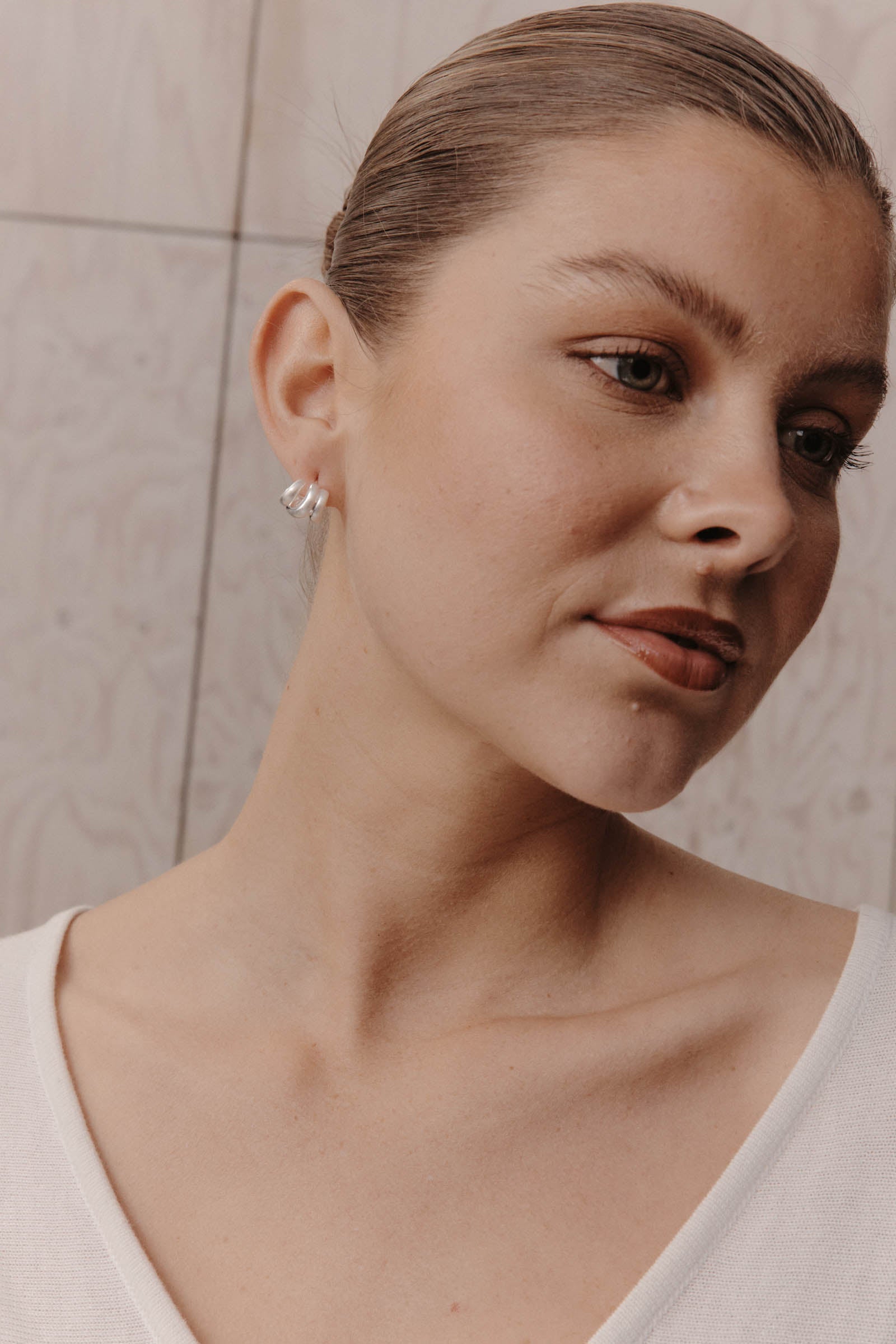 Heritage Satin Earring - Silver Knot