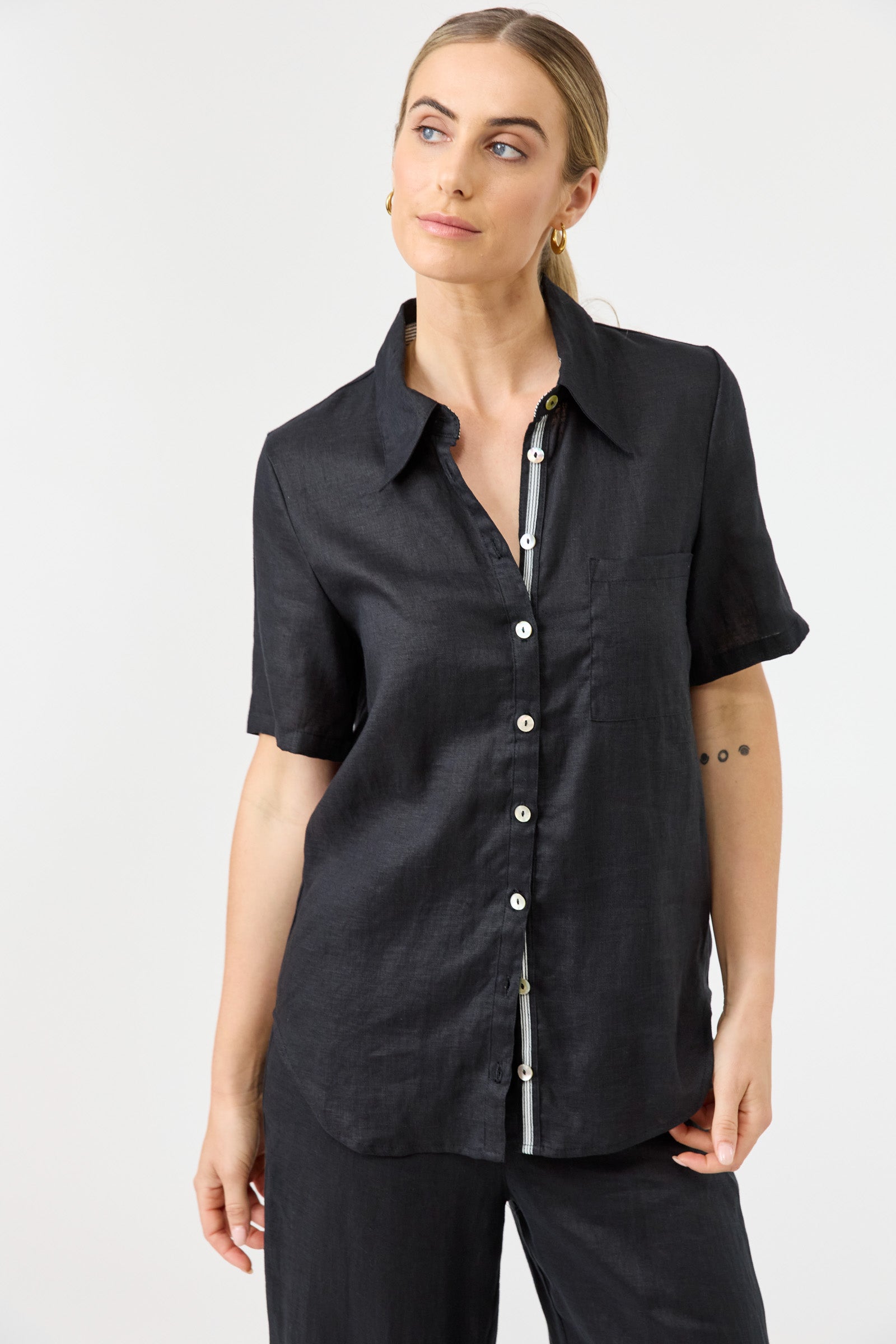 Studio Short Sleeve Shirt - Black