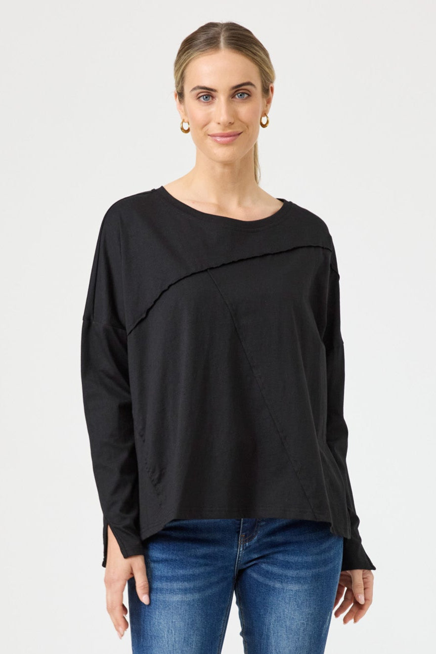 Studio Traveller LS Tshirt - Ebony