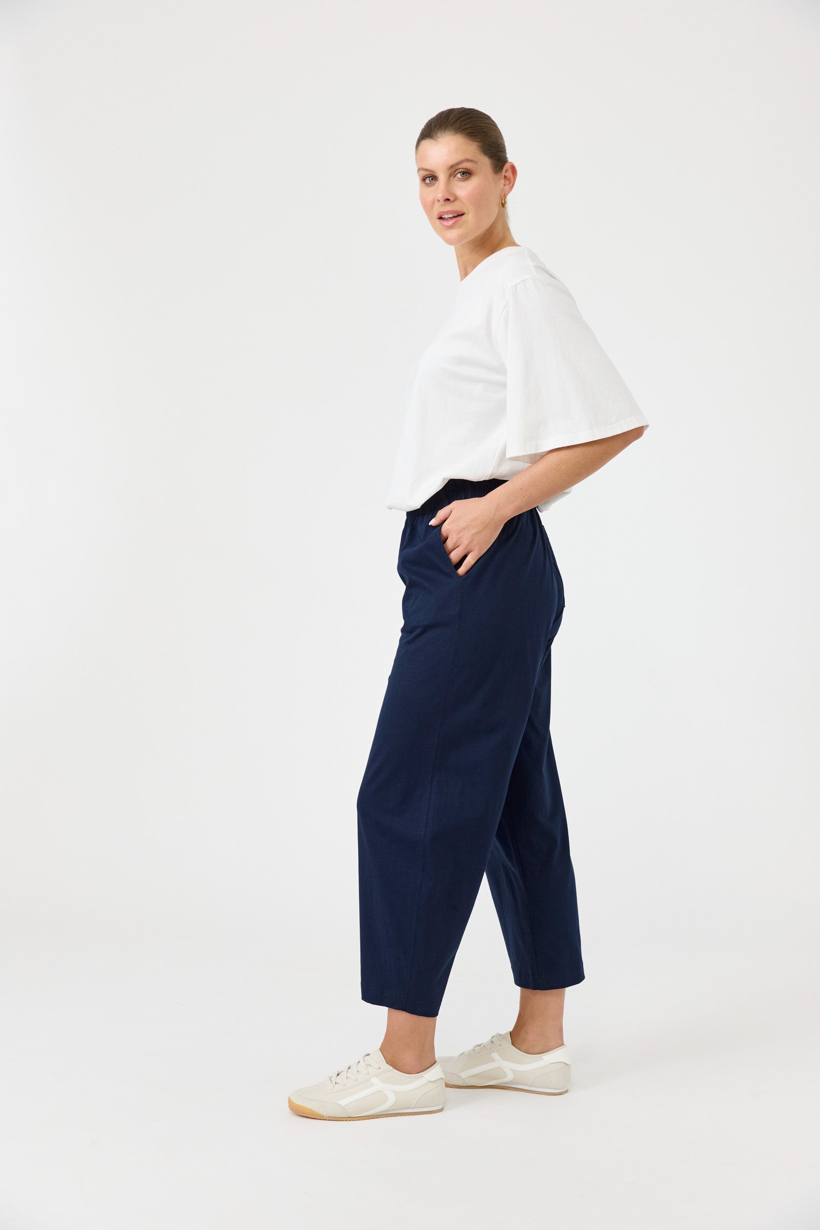 Studio Traveller Pant - Indigo