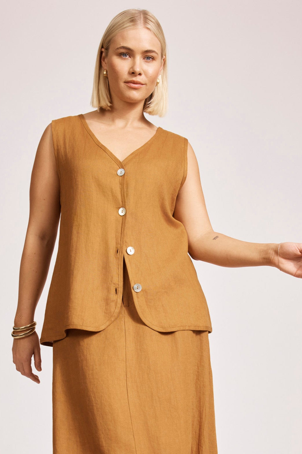 Miramar Vest - Caramel