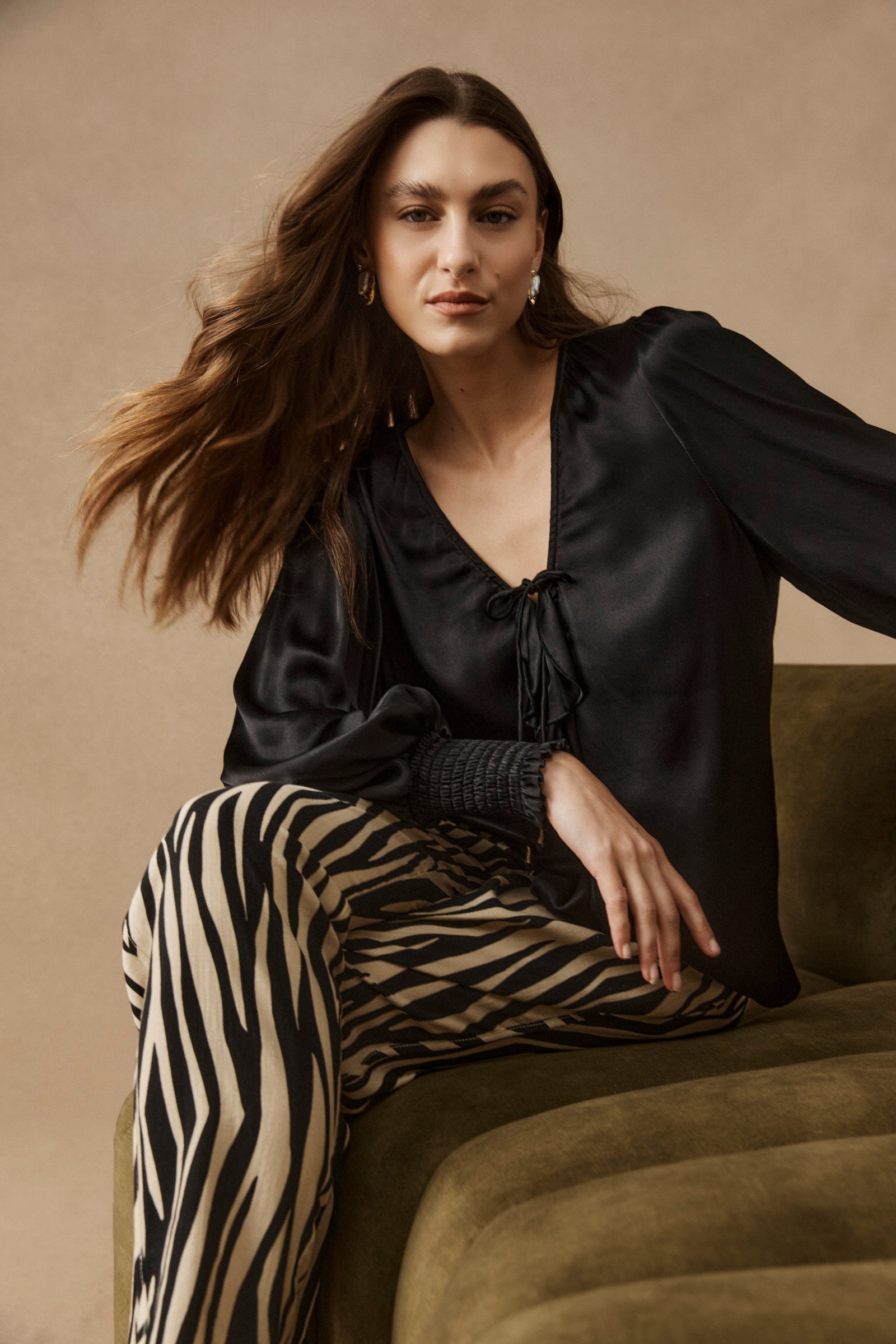 San Frill Top - Black