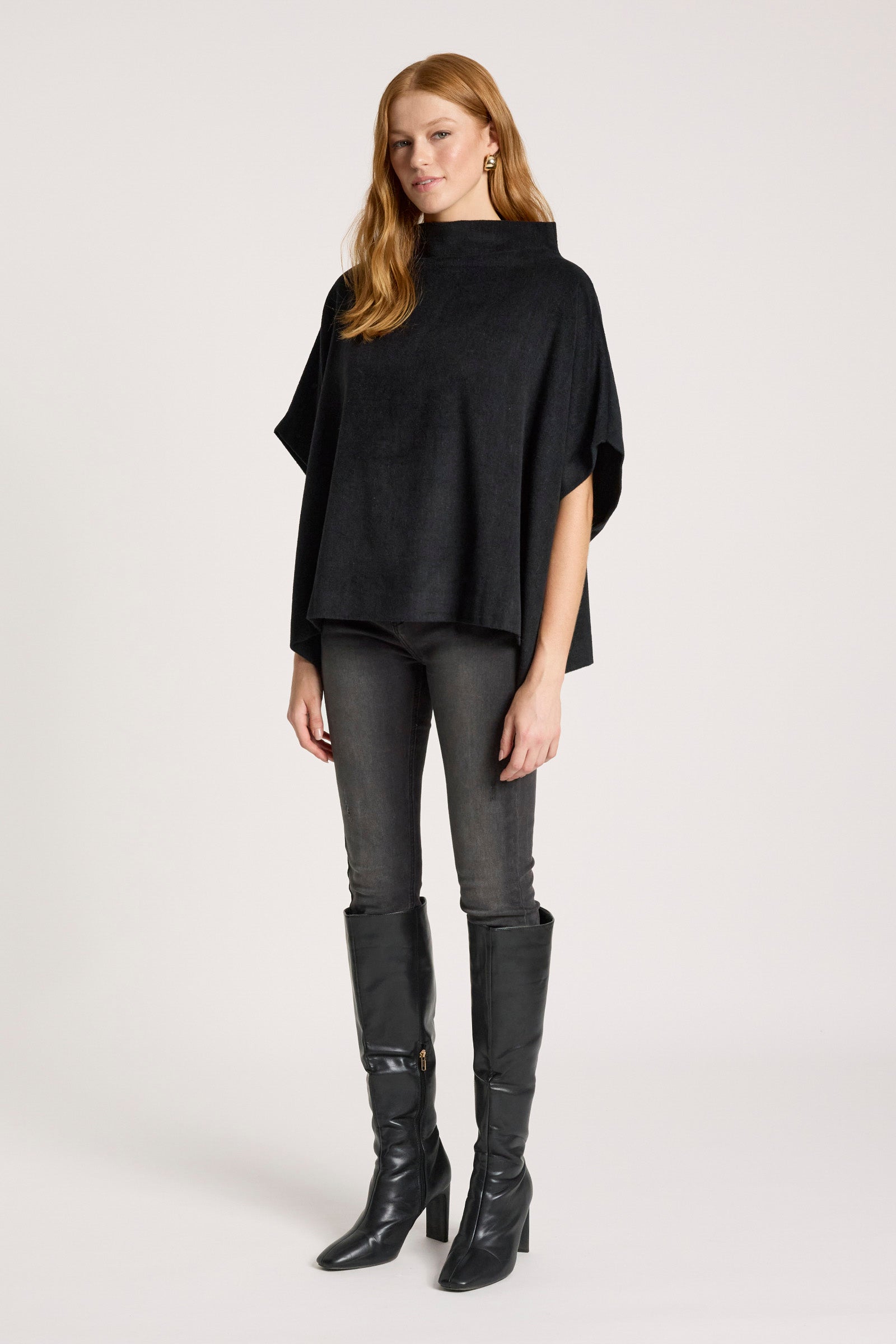Azul Poncho - Black