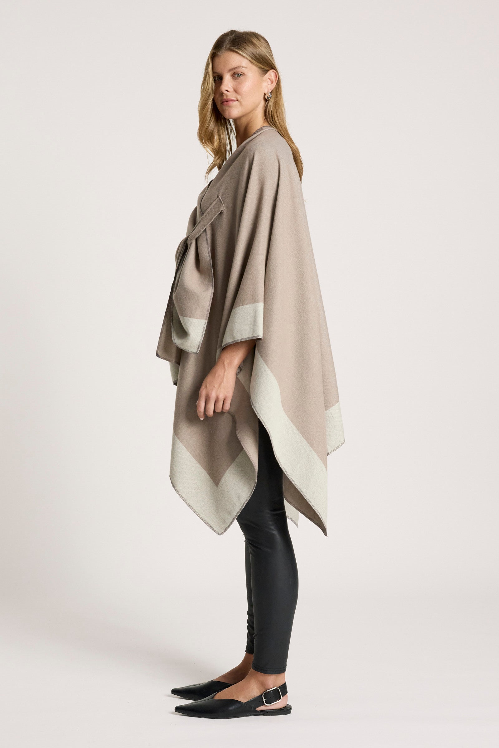 Ayla Cape - Dune/Bisque