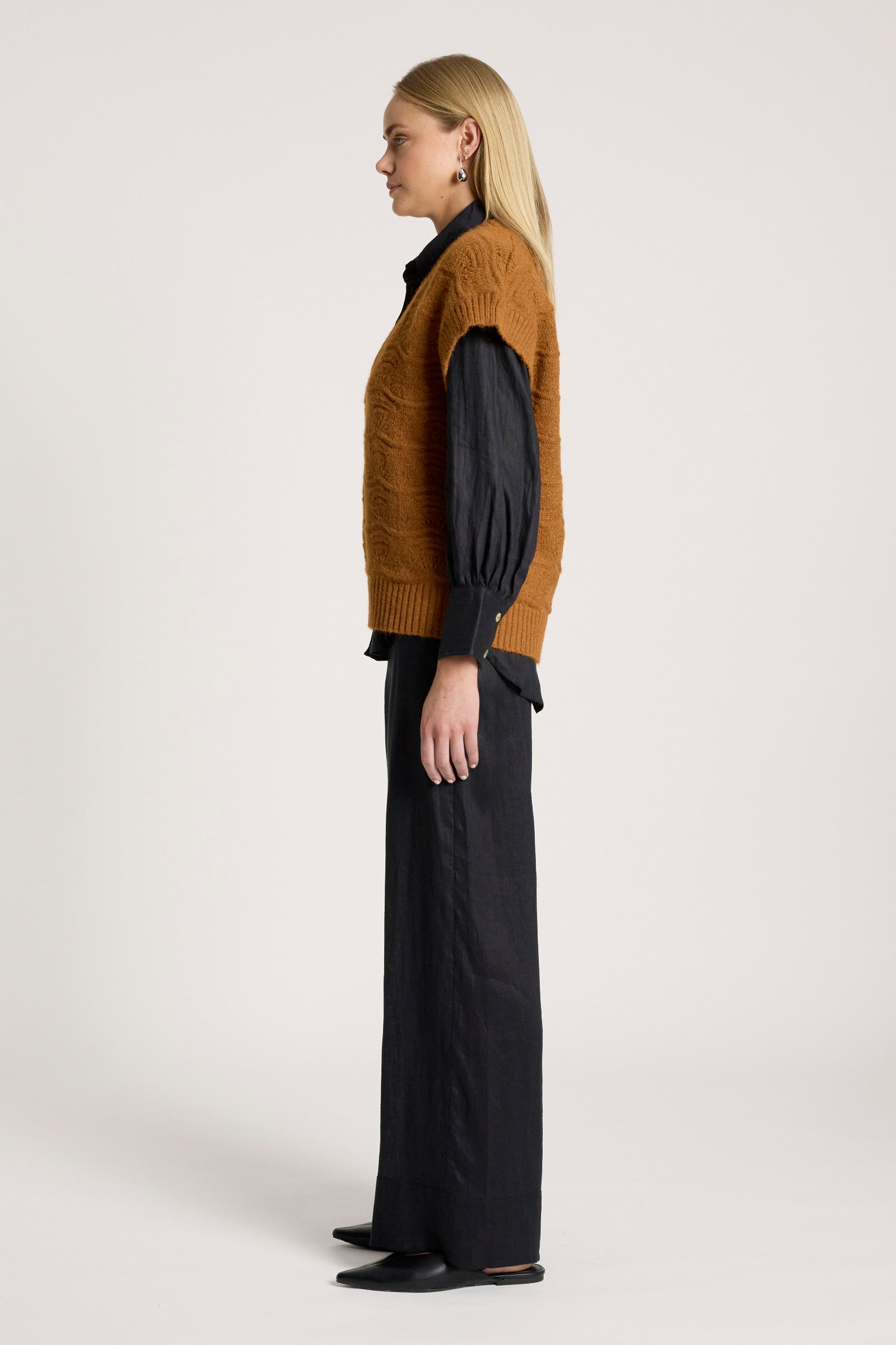 Orin Knit Vest - Caramel