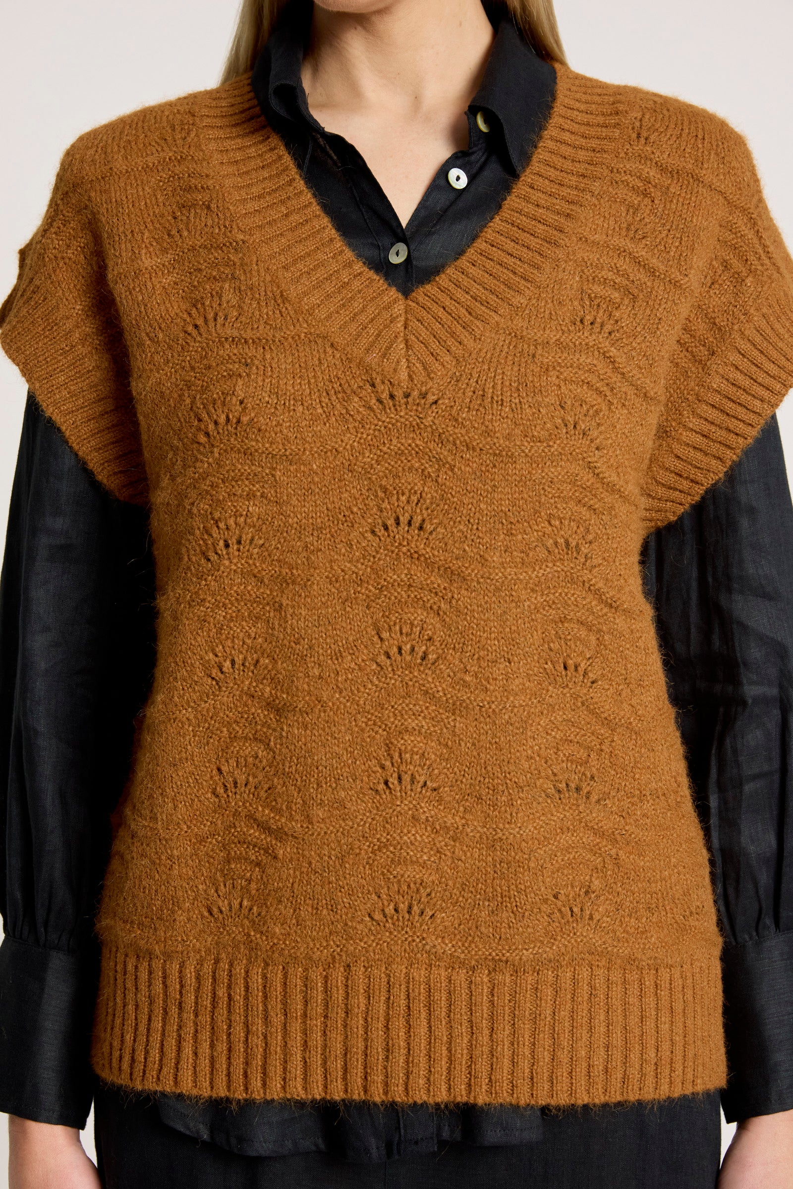 Orin Knit Vest - Caramel