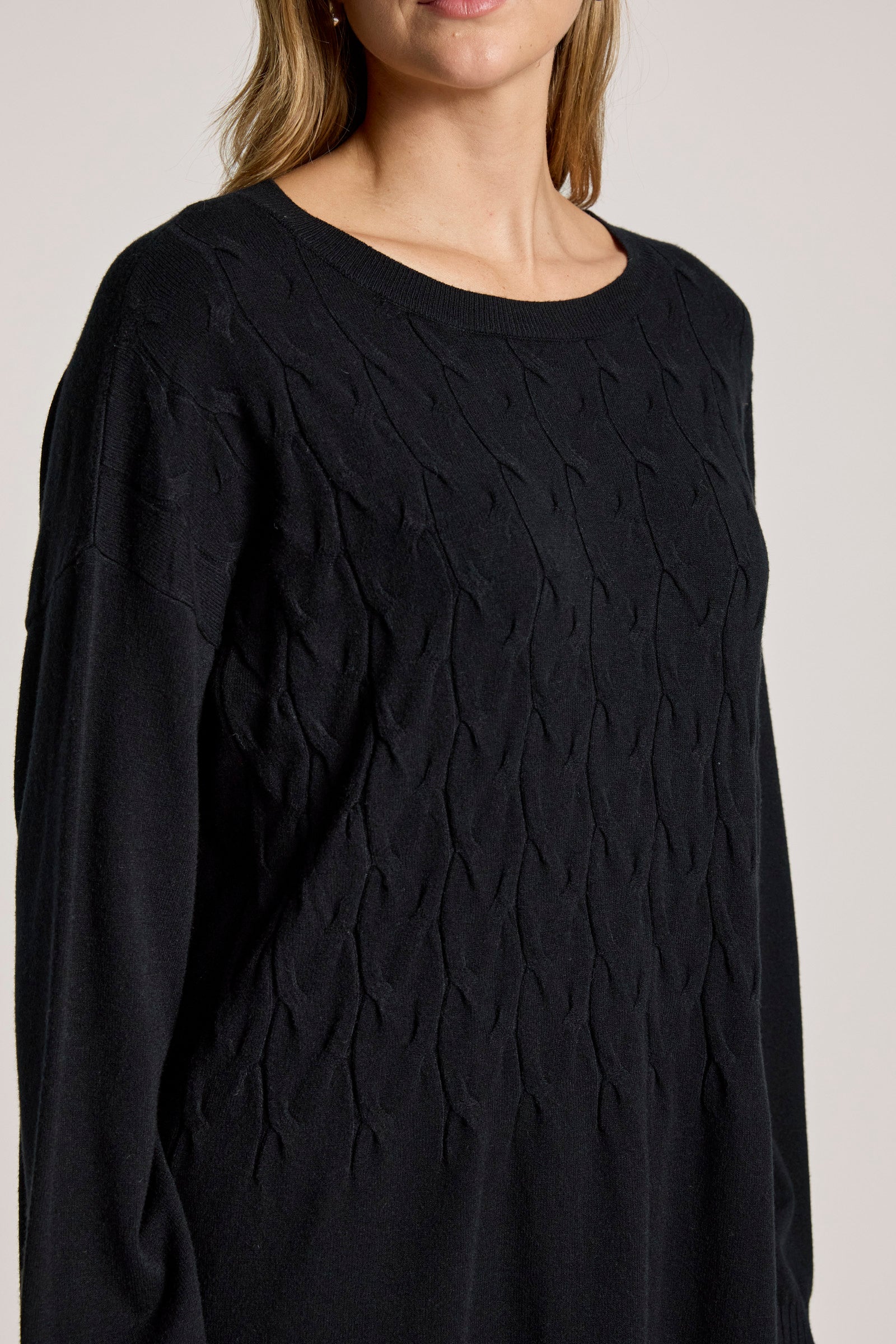 Samira Relaxed Knit - Black