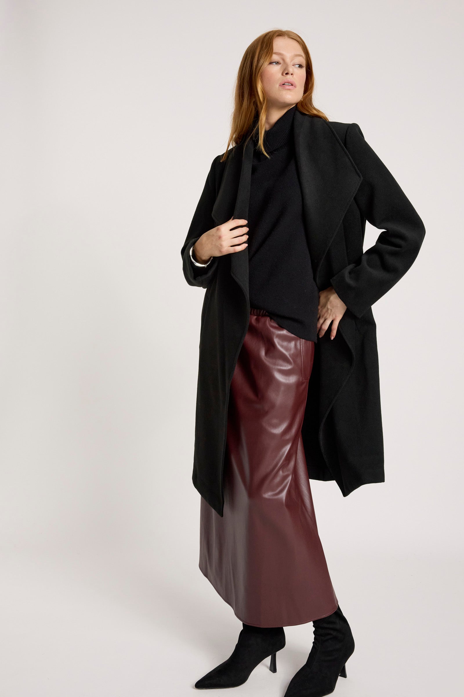 Wanderer Coat - Black