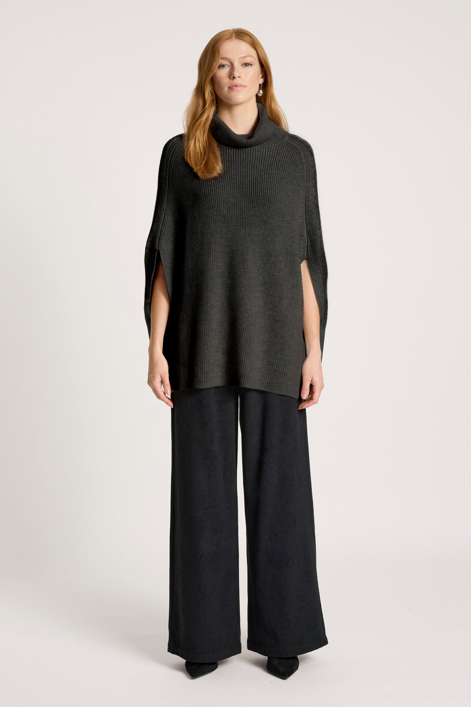 Berber Poncho - Char