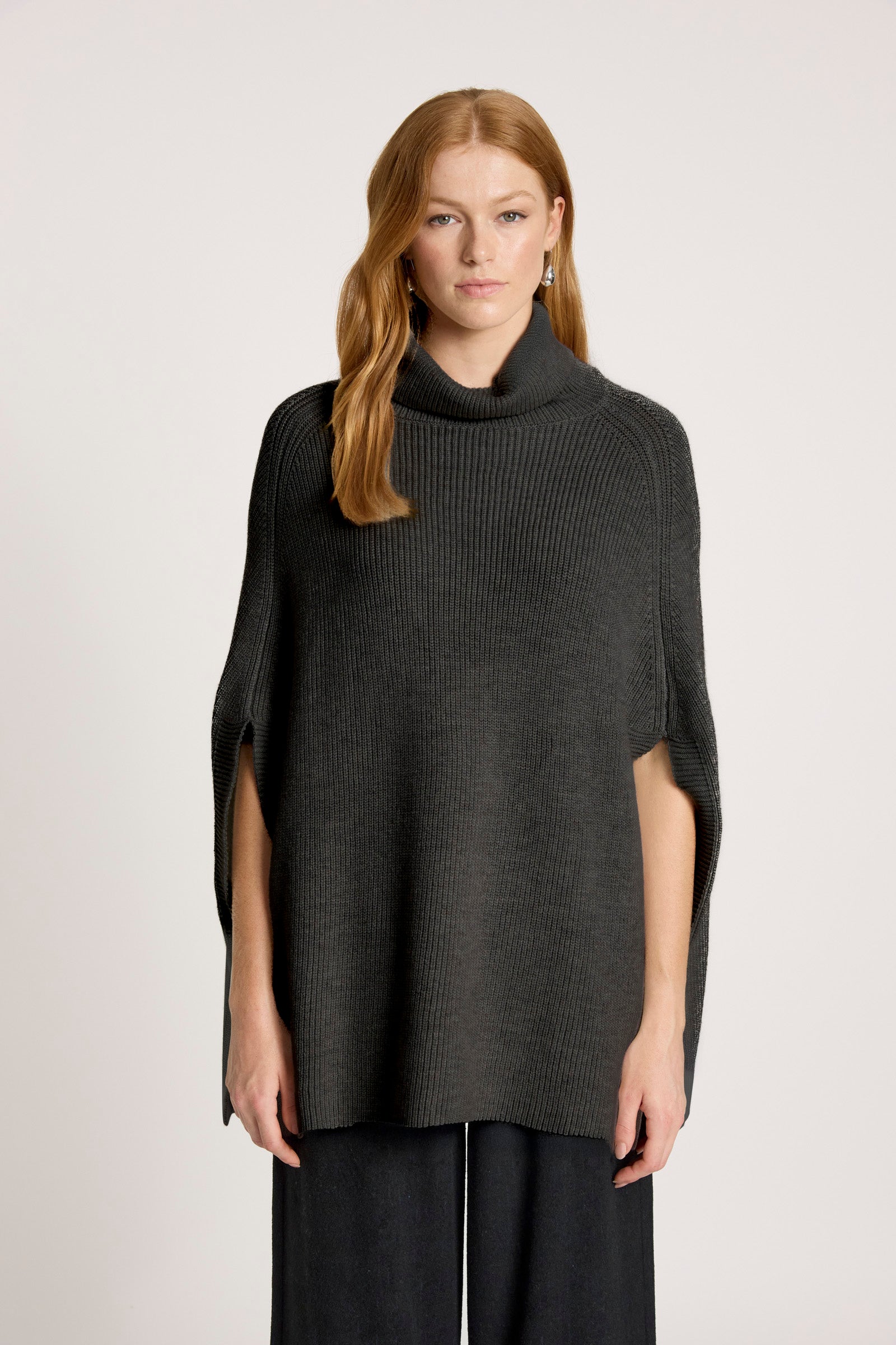 Berber Poncho - Char