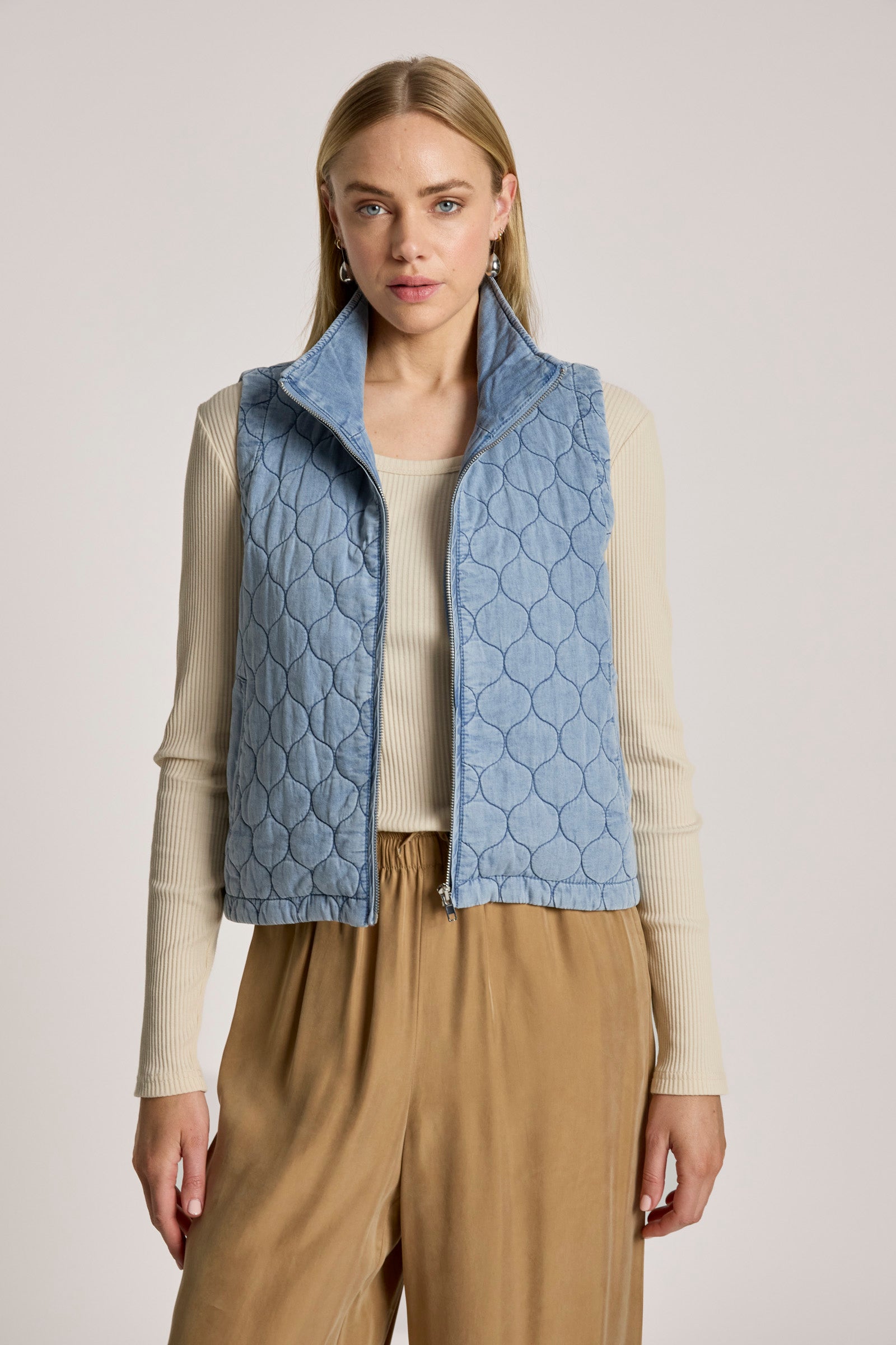 Sansi Quilted Crop Vest - Denim