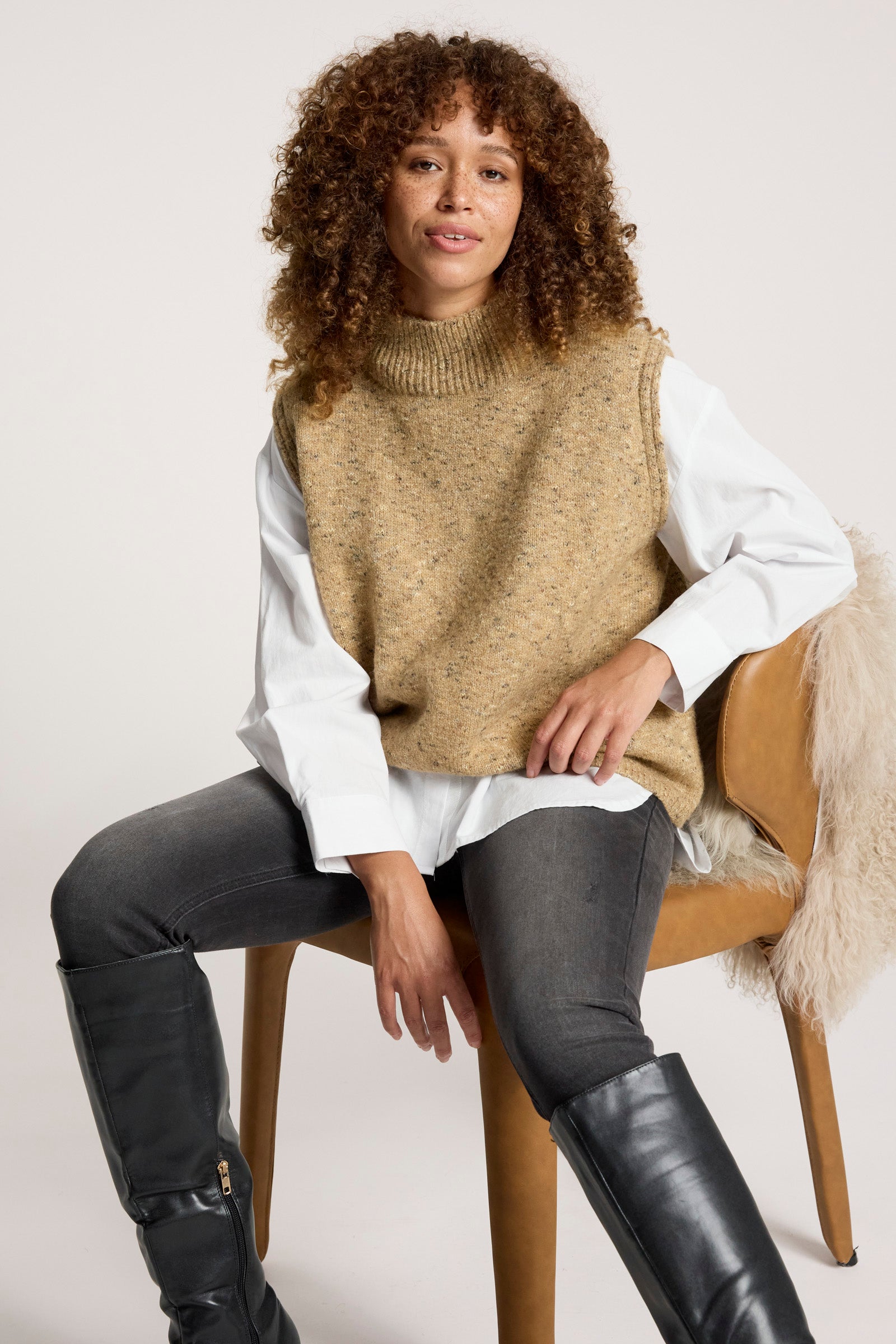 Zarda Knit Vest - Mocha