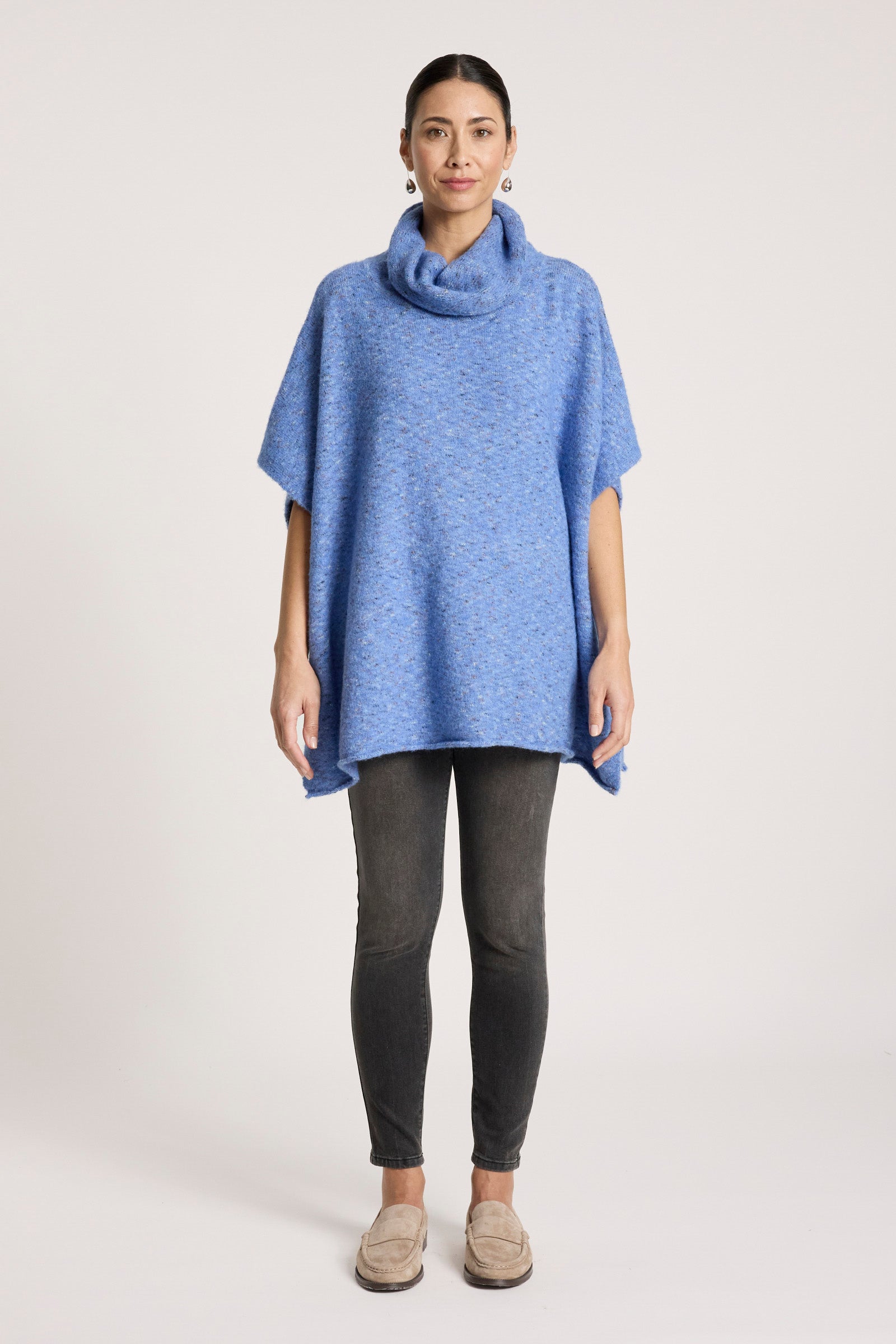 Zarda Poncho - Lake