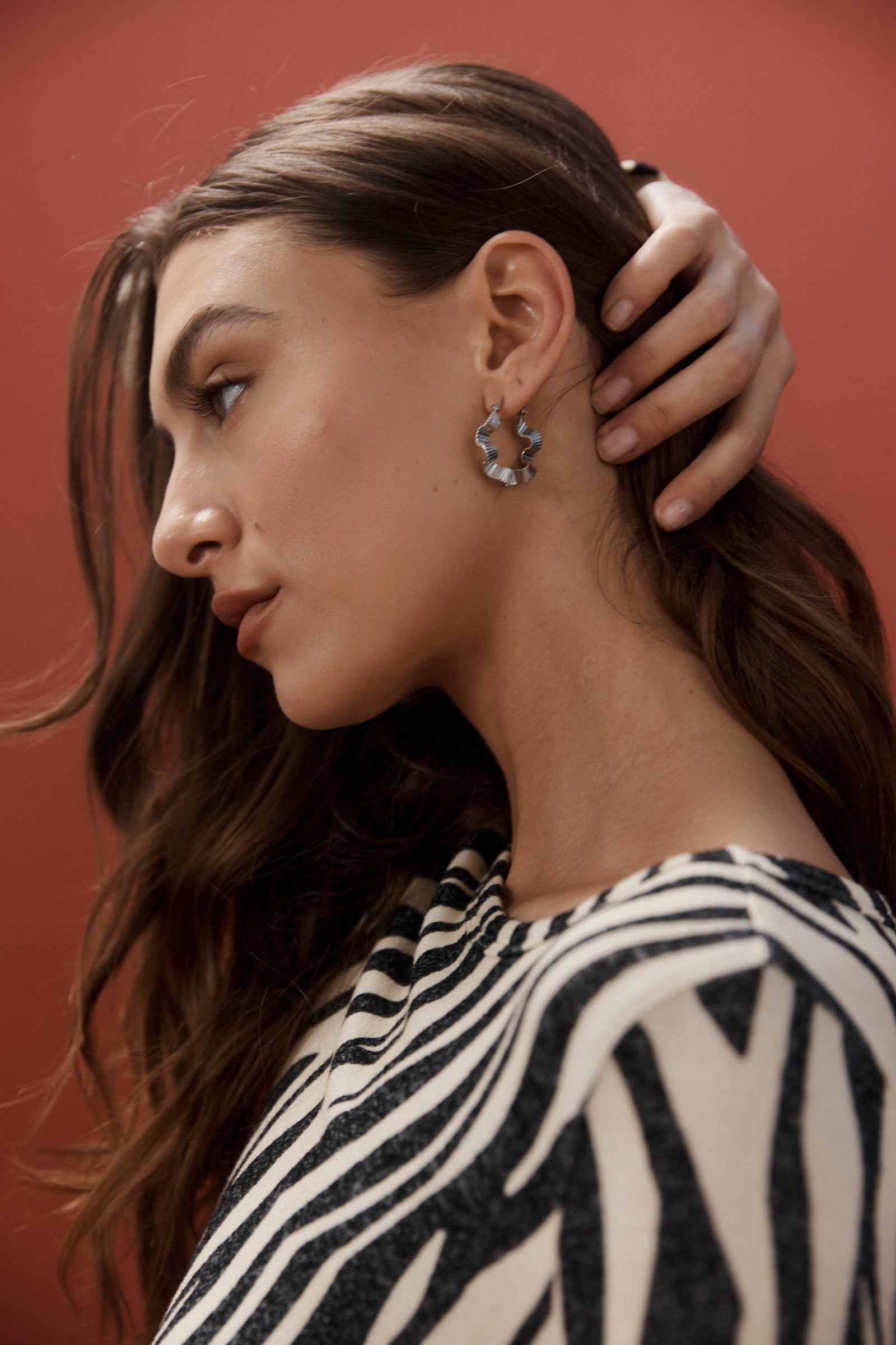 Himba Scallop Hoop - Silver