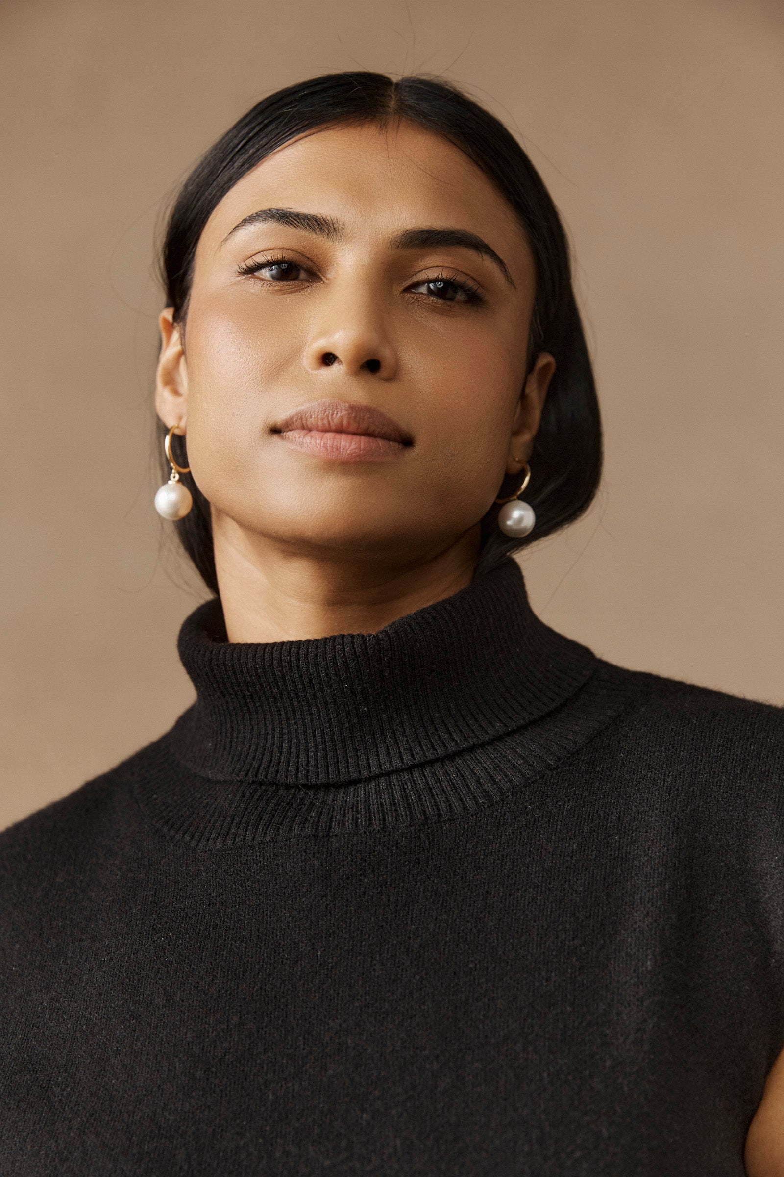 Rumi Earring - Cream Pearl