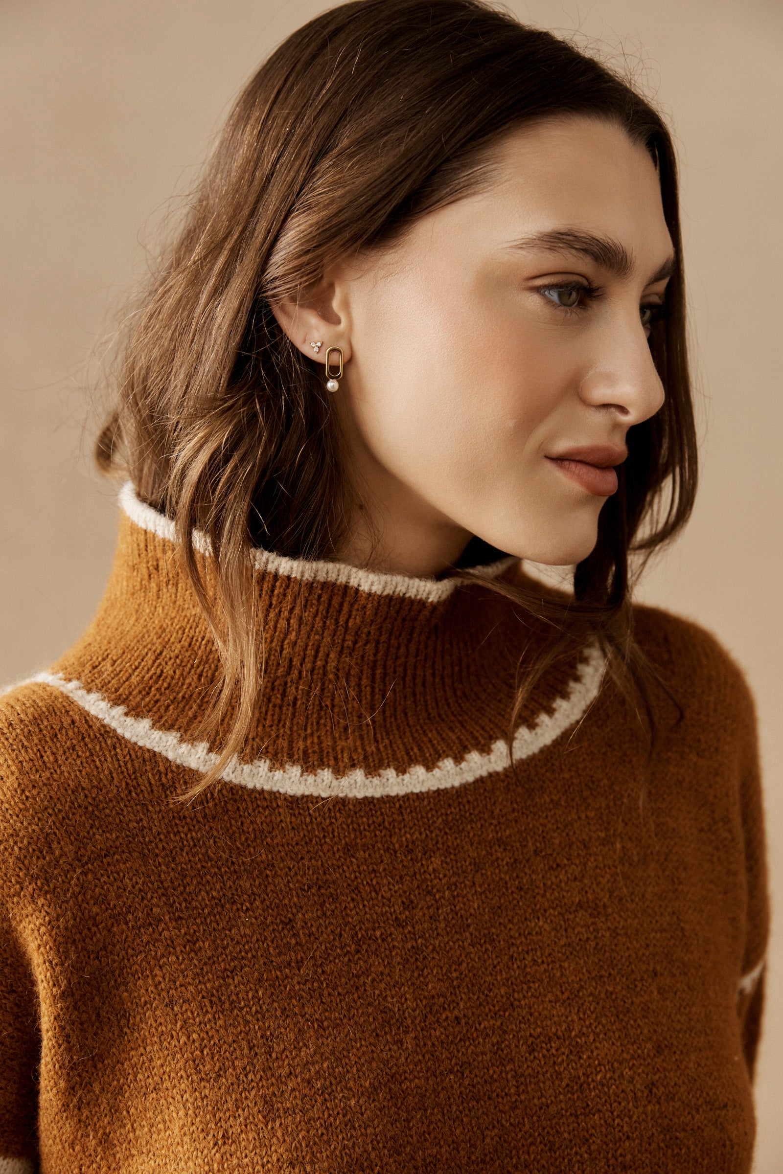 Heritage Earring - Oval Pearl