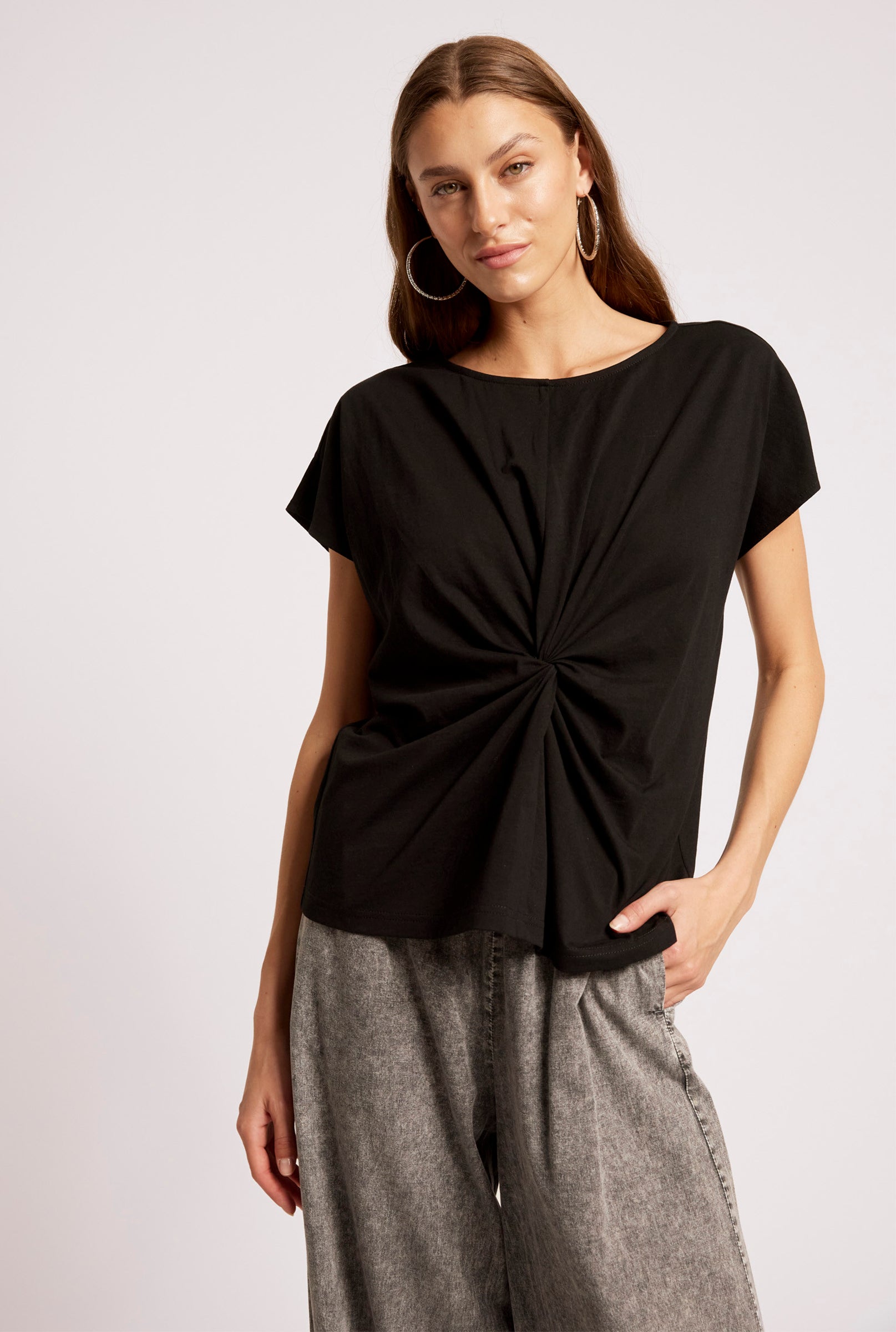 Casa Twist Tshirt - Black
