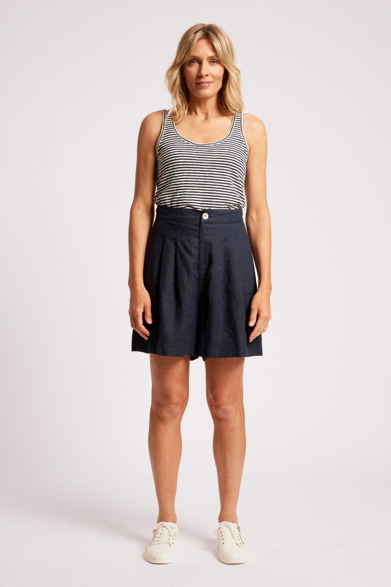 Cove Short - Indigo