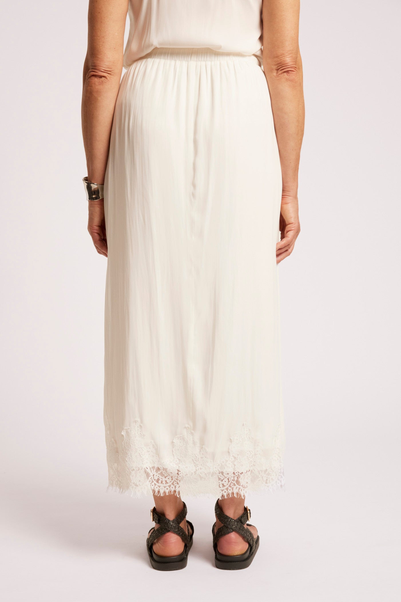 Drift Lace Skirt - White
