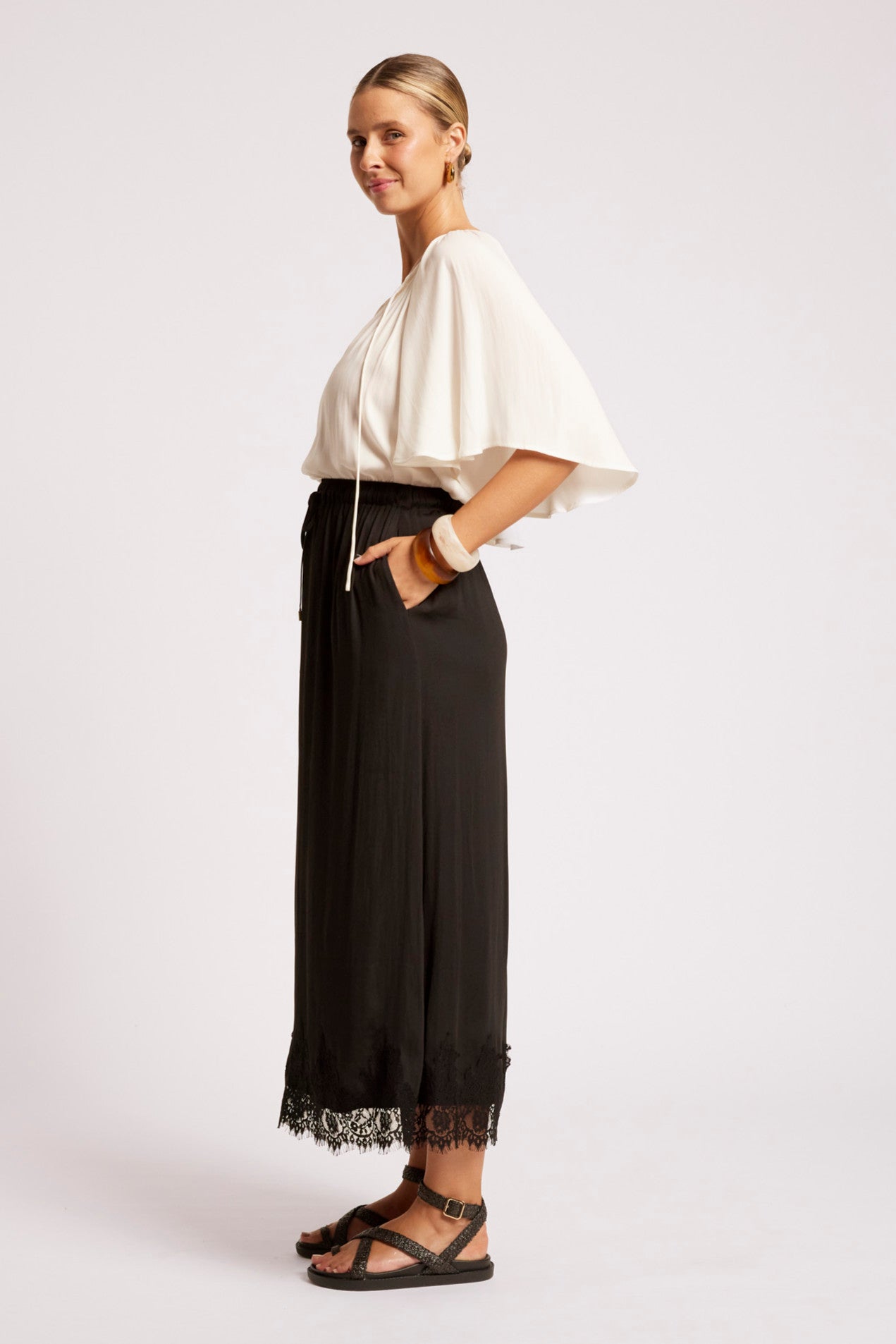 Drift Lace Skirt - Black