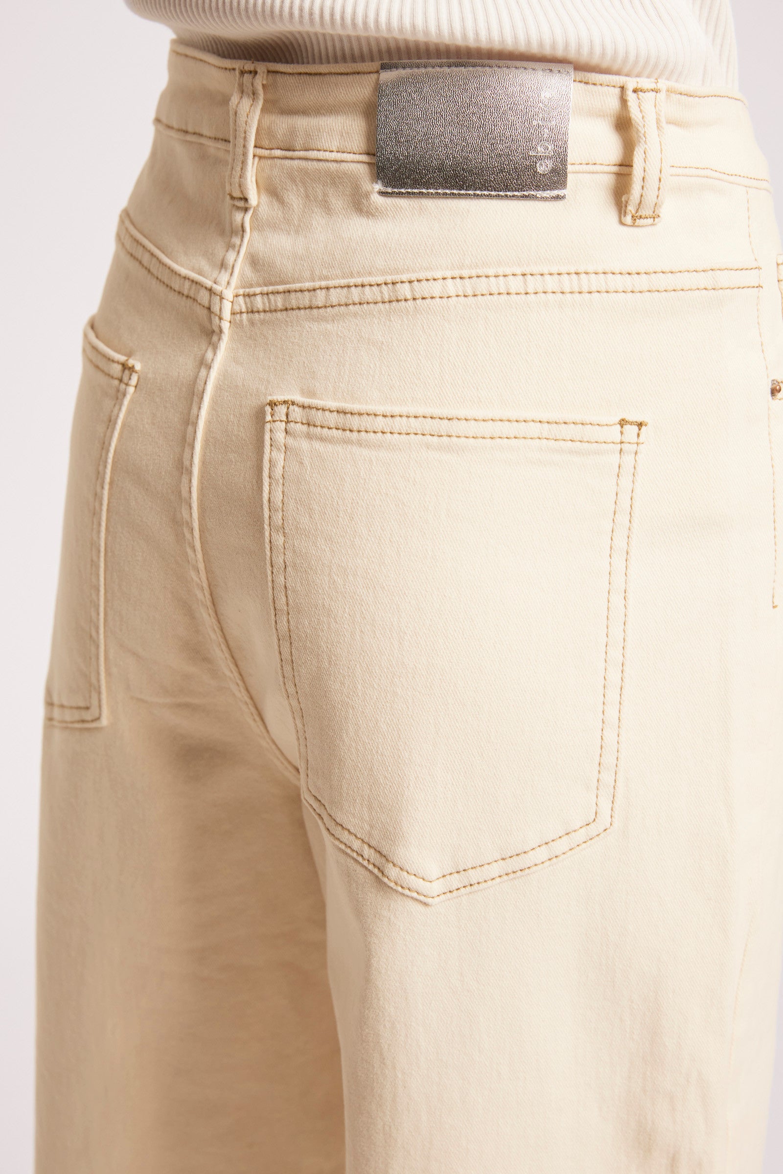 Maris Barrel Denim Jean - Clay