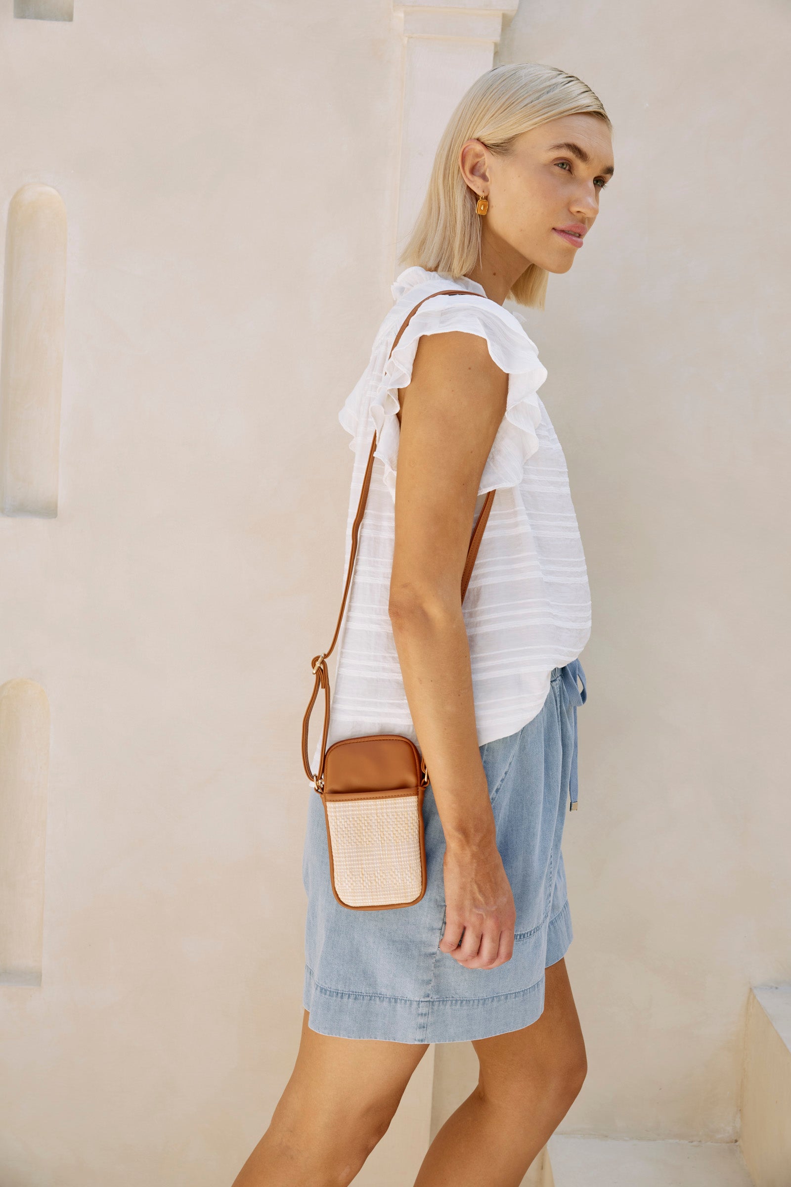 Maris Phone Bag - Tan